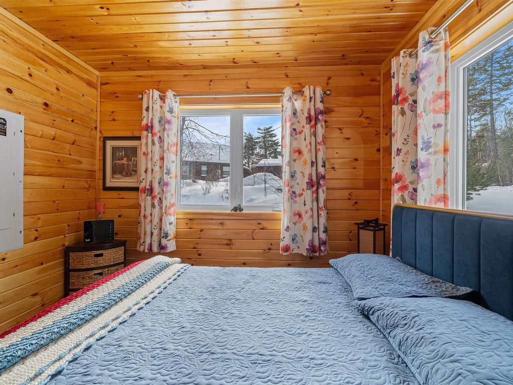 












61 10 Sunshine Lane

,
Vaughan,




NS
B0N 2T0

