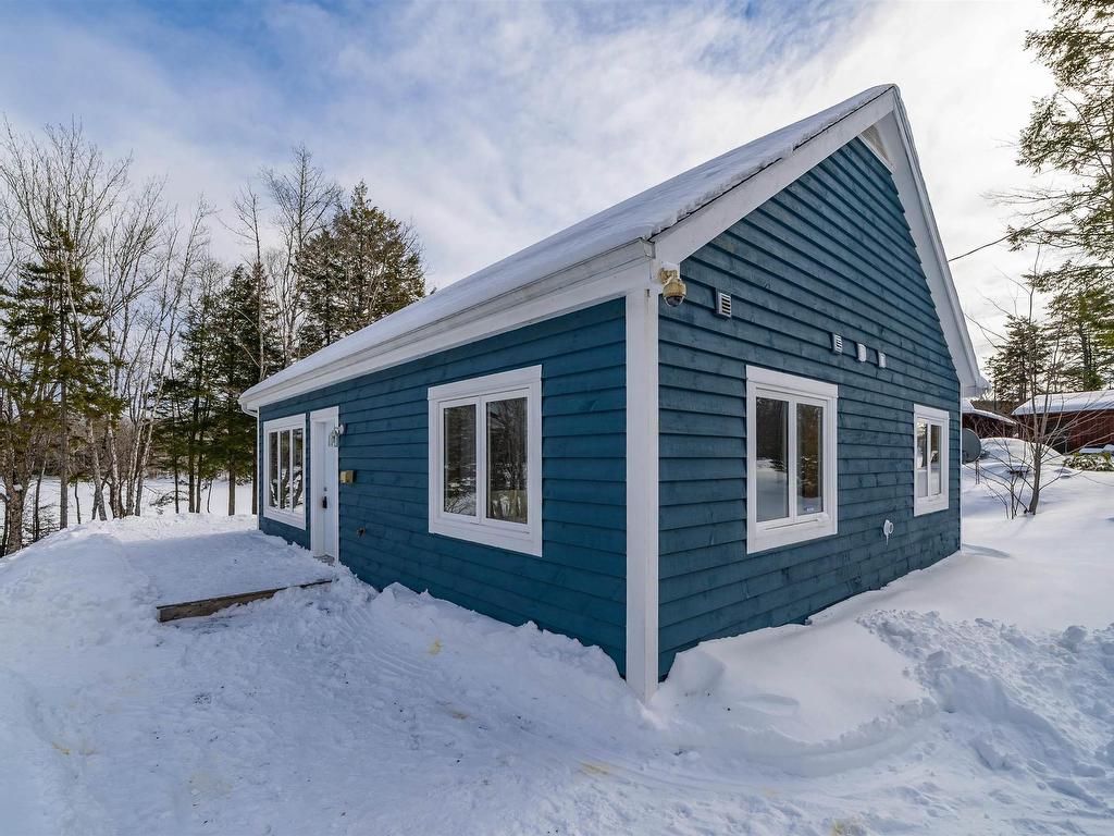 












61 10 Sunshine Lane

,
Vaughan,




NS
B0N 2T0

