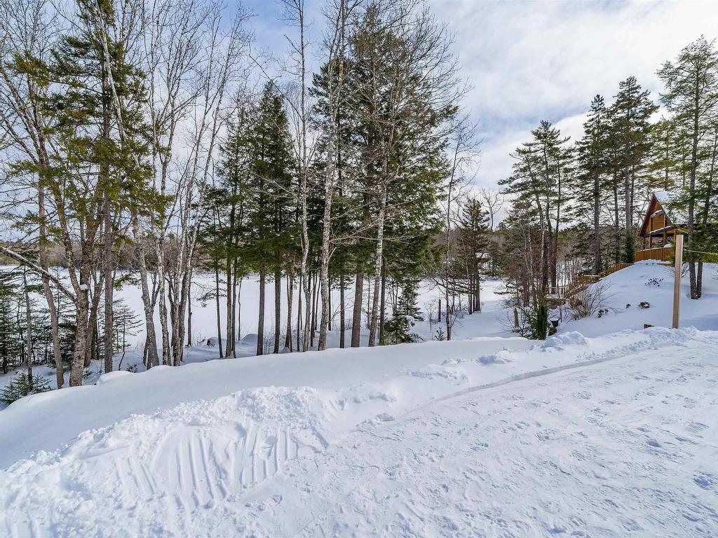 












61 10 Sunshine Lane

,
Vaughan,




NS
B0N 2T0

