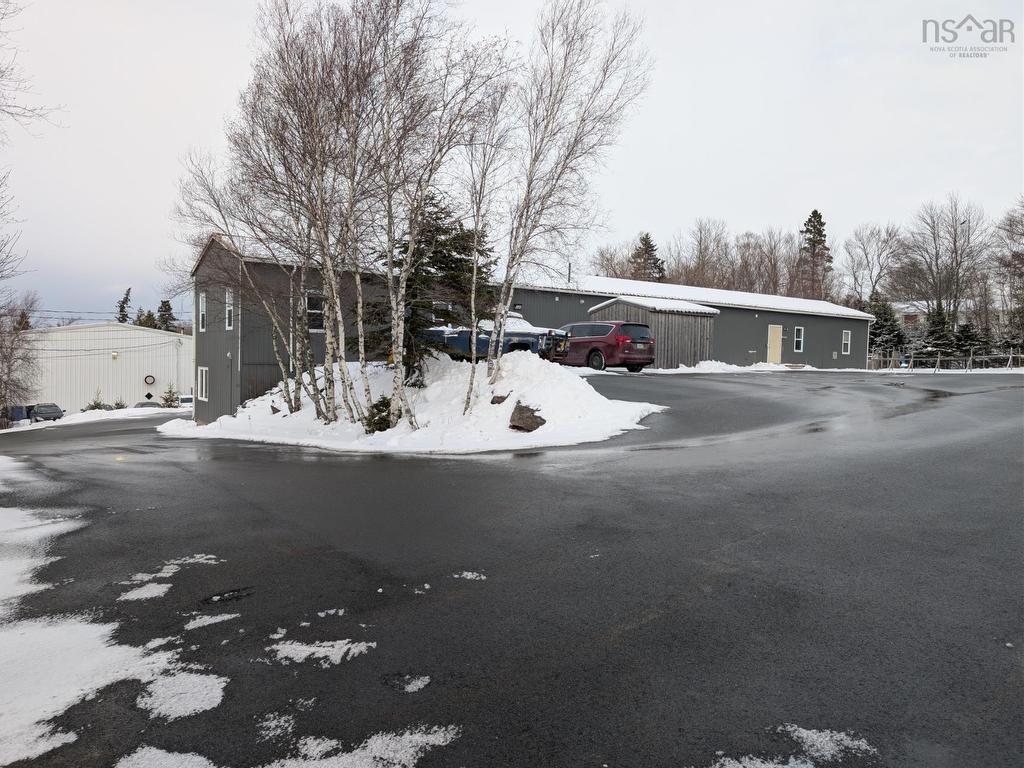 












233 Industrial Avenue

,
Truro,




NS
B2N 6V3

