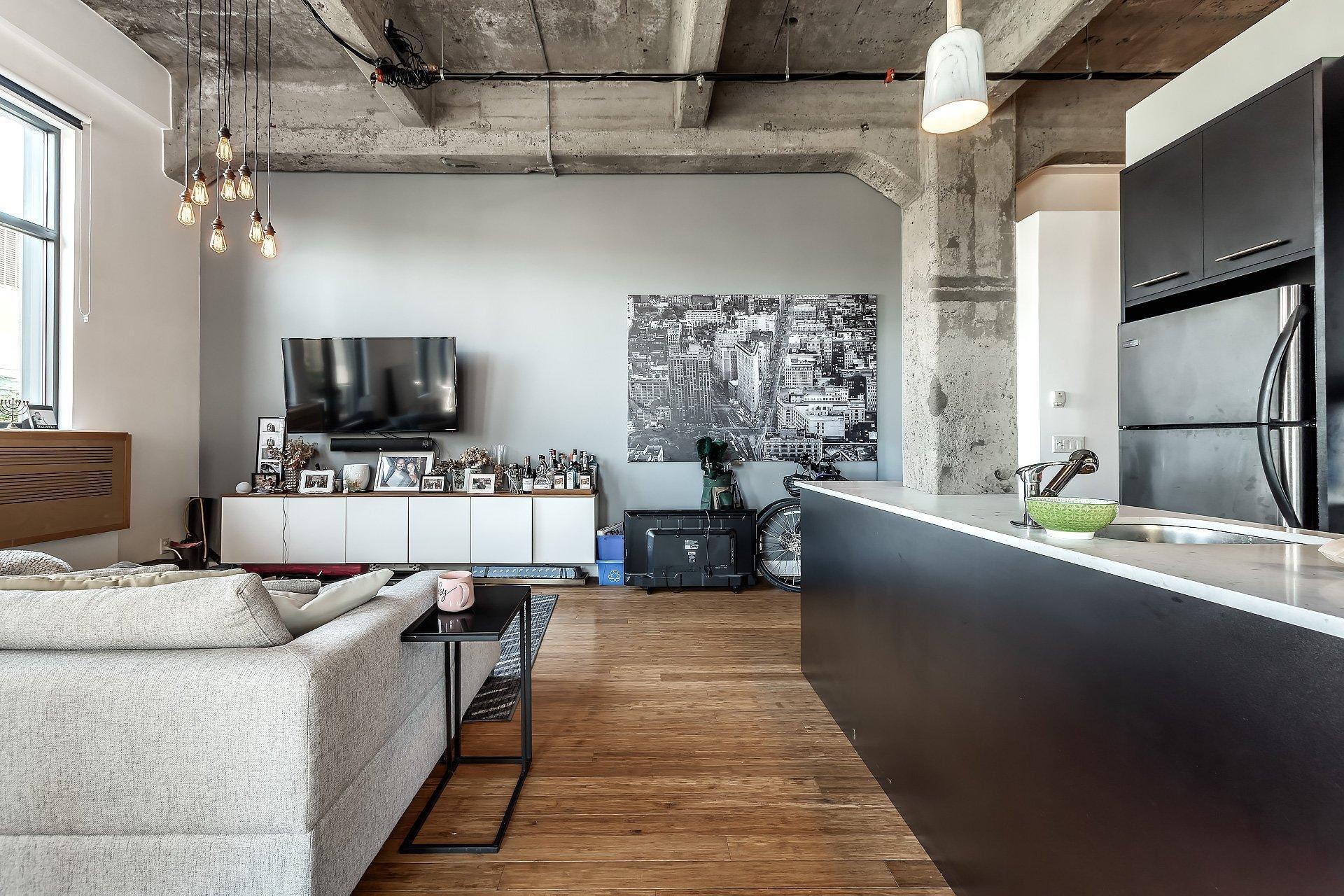 









3700


Rue St-Antoine O.

, 349,
Montréal (Le Sud-Ouest),




QC
H4C0B1

