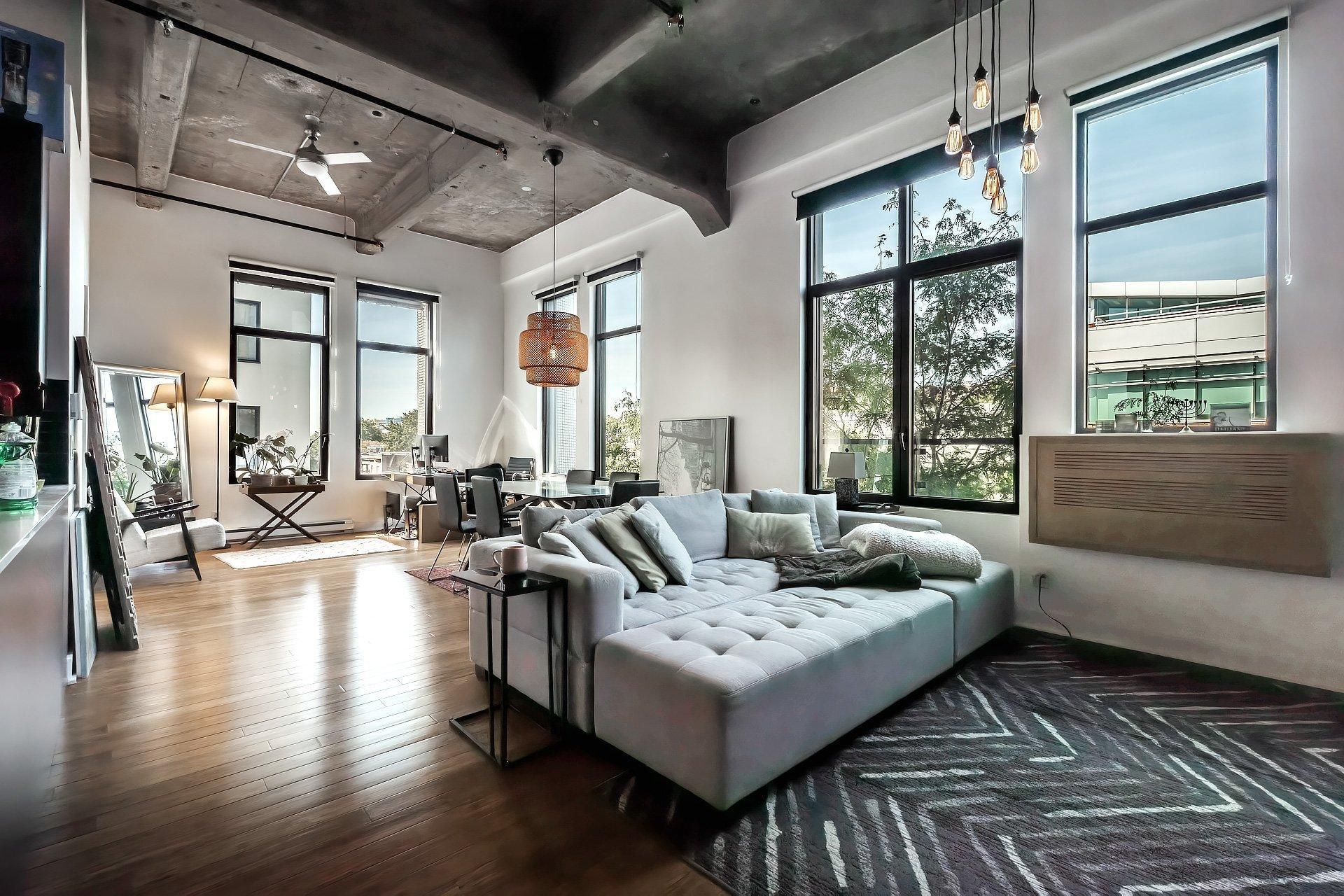 









3700


Rue St-Antoine O.

, 349,
Montréal (Le Sud-Ouest),




QC
H4C0B1

