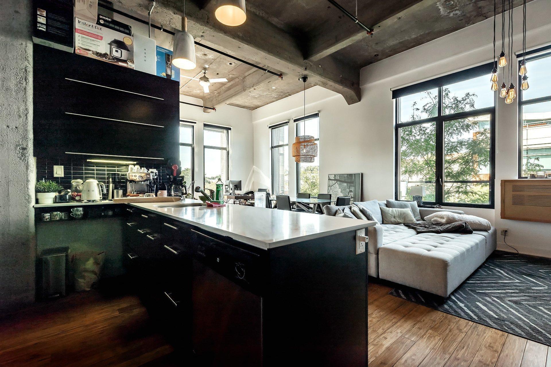 









3700


Rue St-Antoine O.

, 349,
Montréal (Le Sud-Ouest),




QC
H4C0B1

