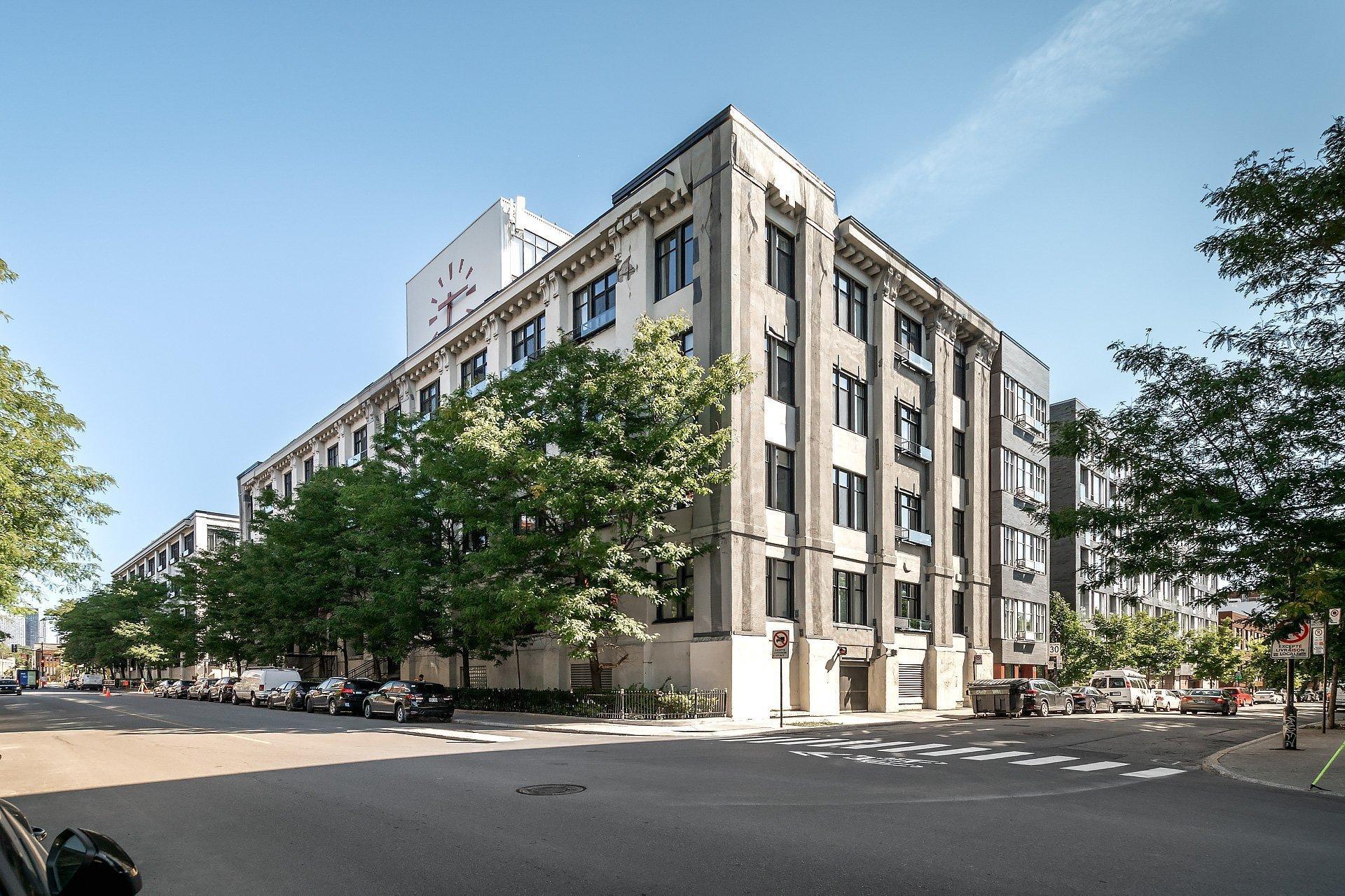 









3700


Rue St-Antoine O.

, 349,
Montréal (Le Sud-Ouest),




QC
H4C0B1

