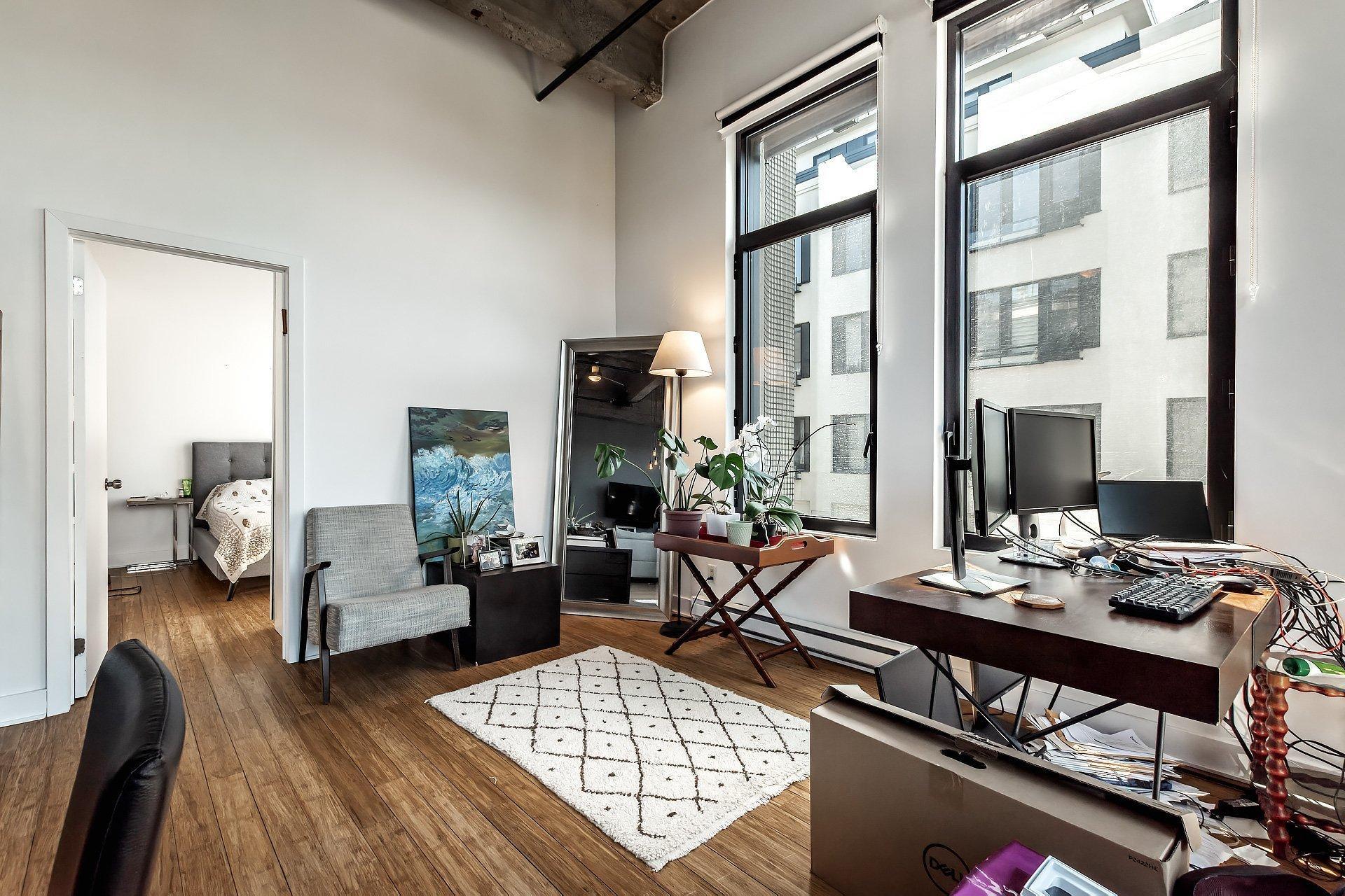 









3700


Rue St-Antoine O.

, 349,
Montréal (Le Sud-Ouest),




QC
H4C0B1

