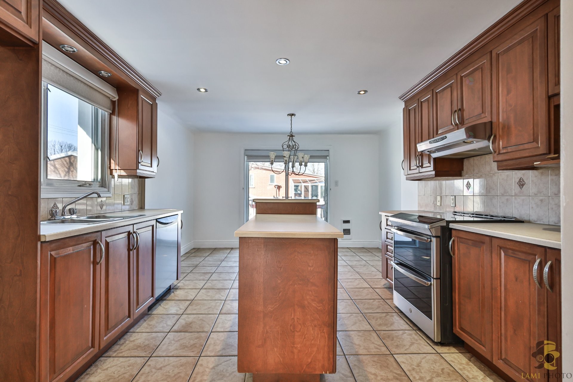 









144


Ch. de la Lorraine

,
Laval (Pont-Viau),




QC
H7G1Y3

