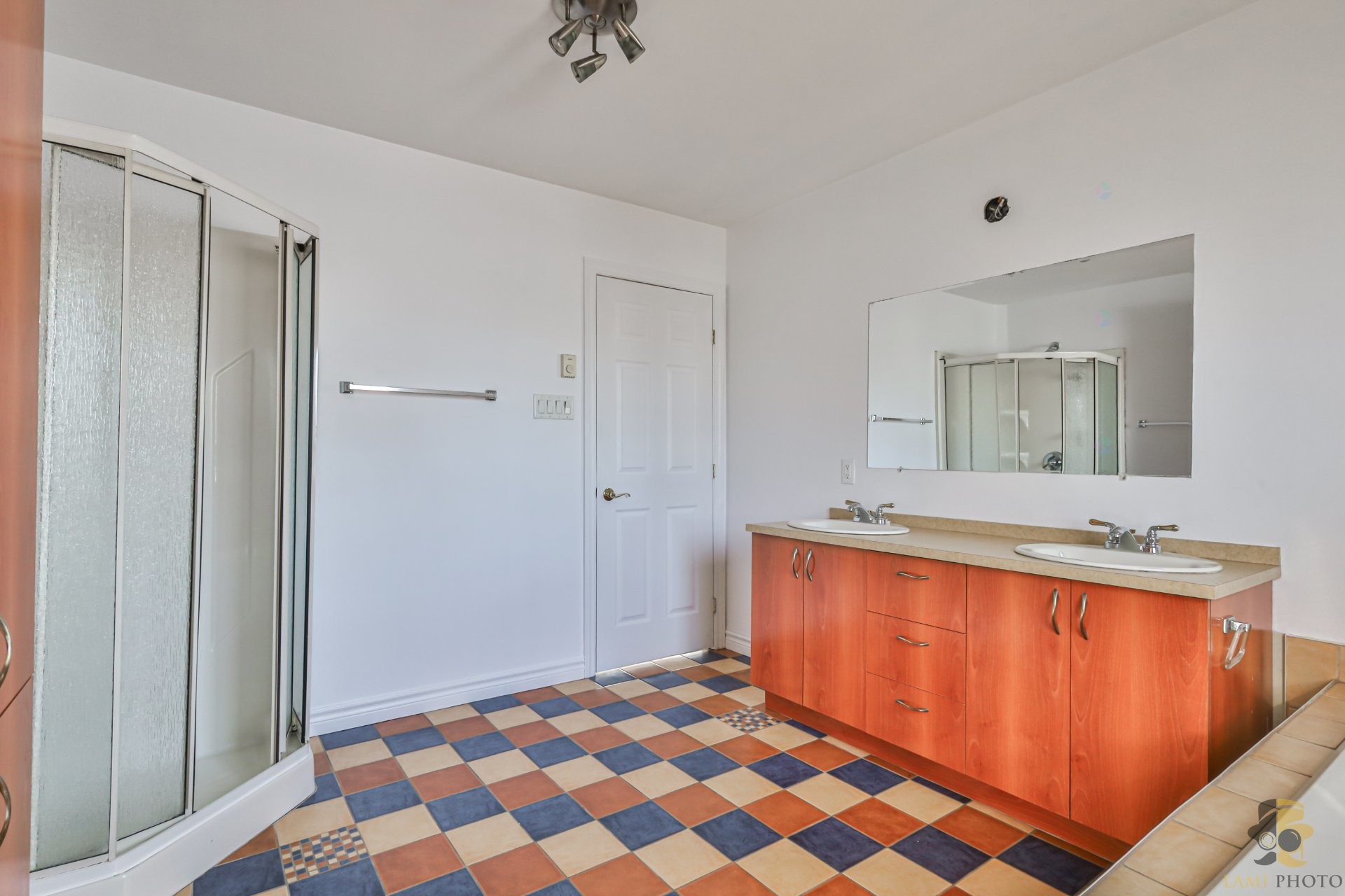 









144


Ch. de la Lorraine

,
Laval (Pont-Viau),




QC
H7G1Y3

