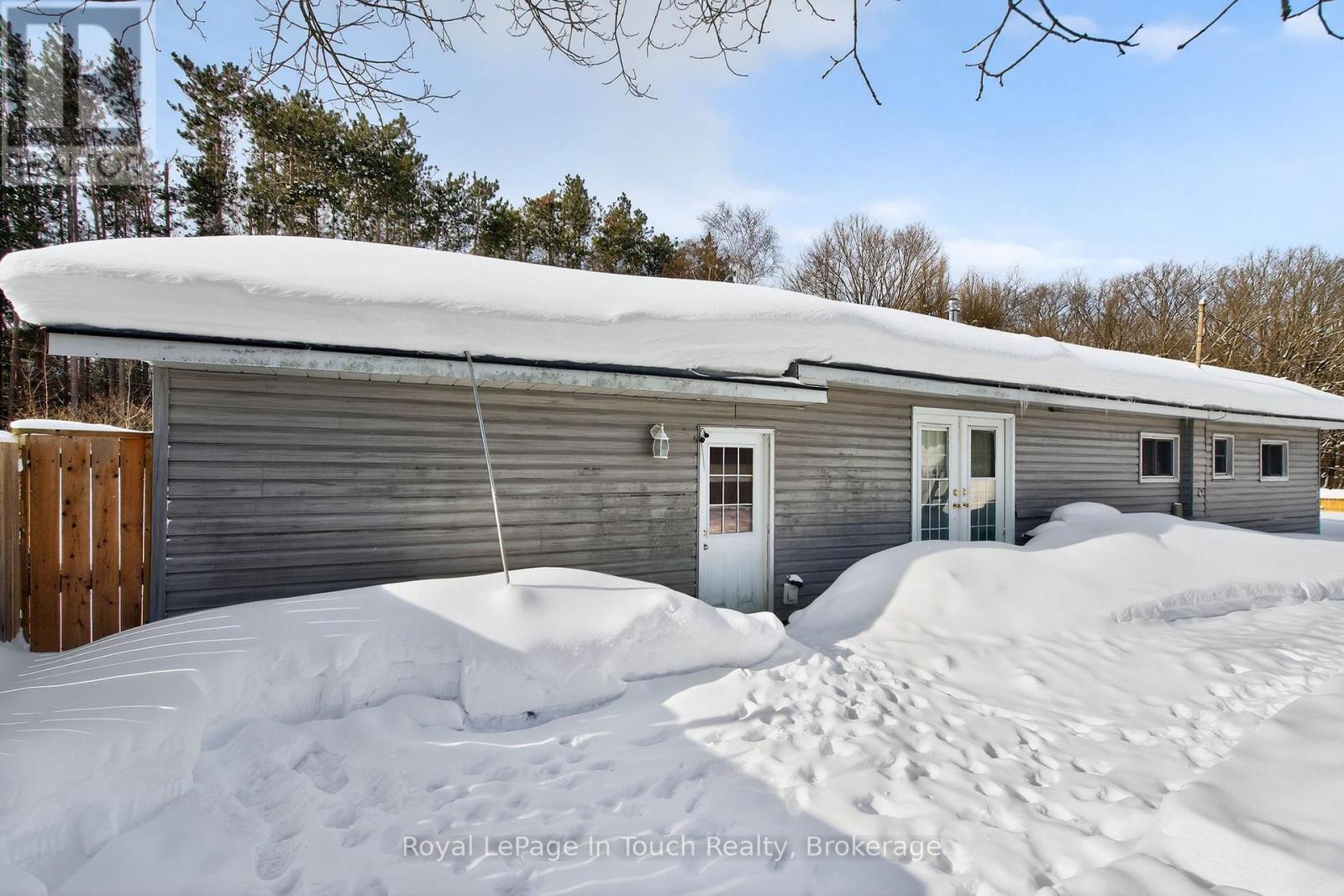 












167 TIMCOURT DRIVE

,
Tiny,




Ontario
L9M0B9

