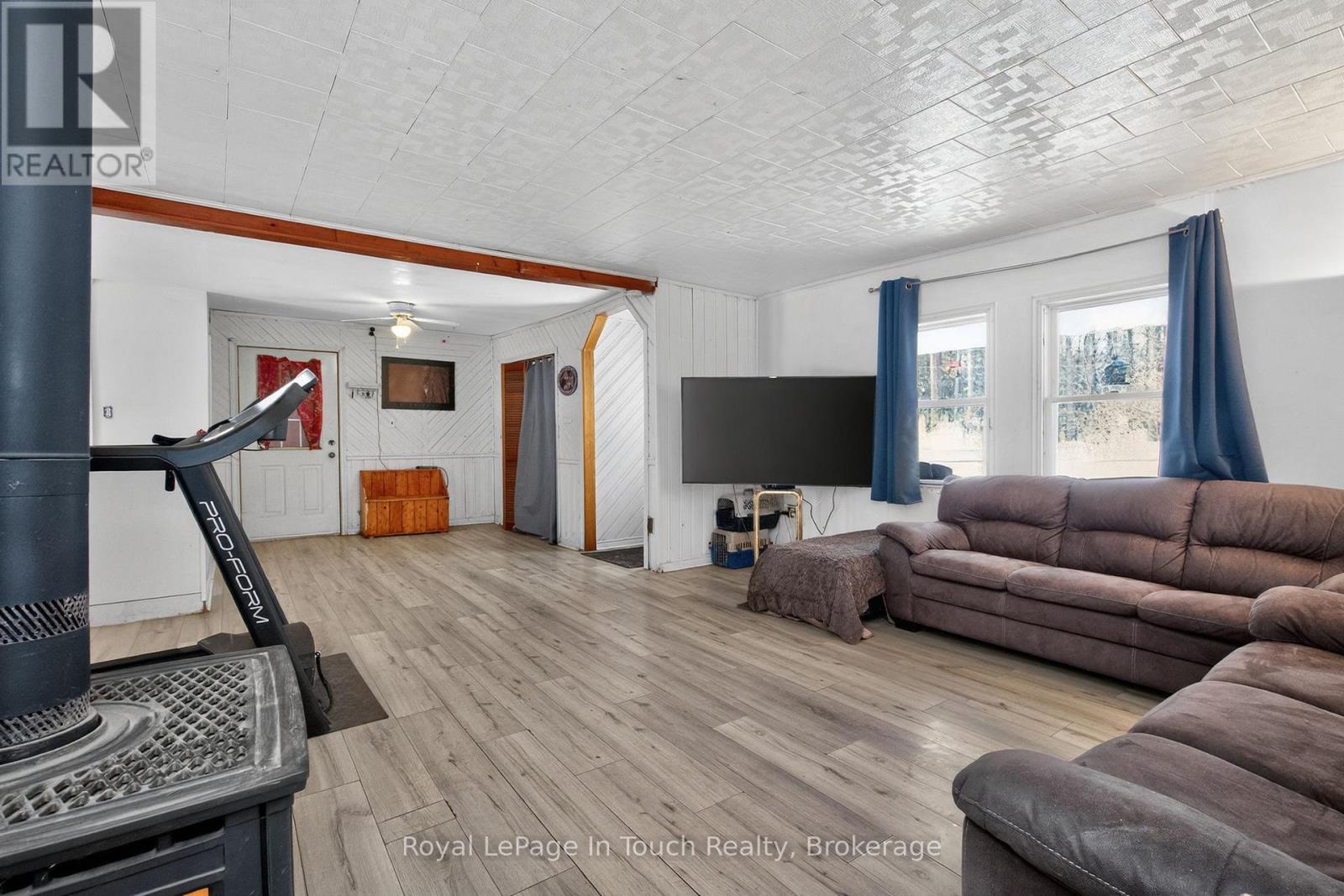 












167 TIMCOURT DRIVE

,
Tiny,




Ontario
L9M0B9

