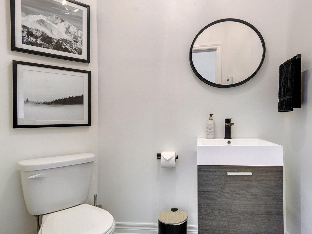 









147


Ch. de l'Érablière

,
Mont-Tremblant,




QC
J8E1H5

