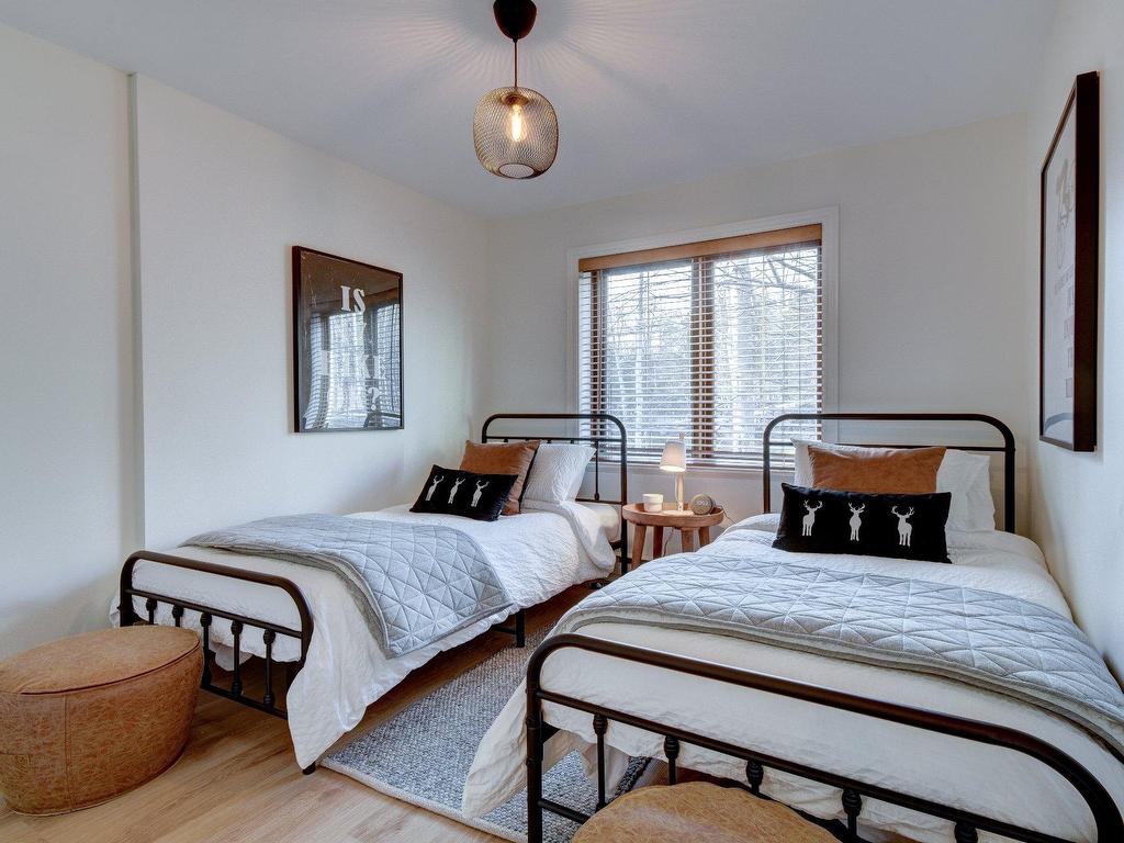 









147


Ch. de l'Érablière

,
Mont-Tremblant,




QC
J8E1H5

