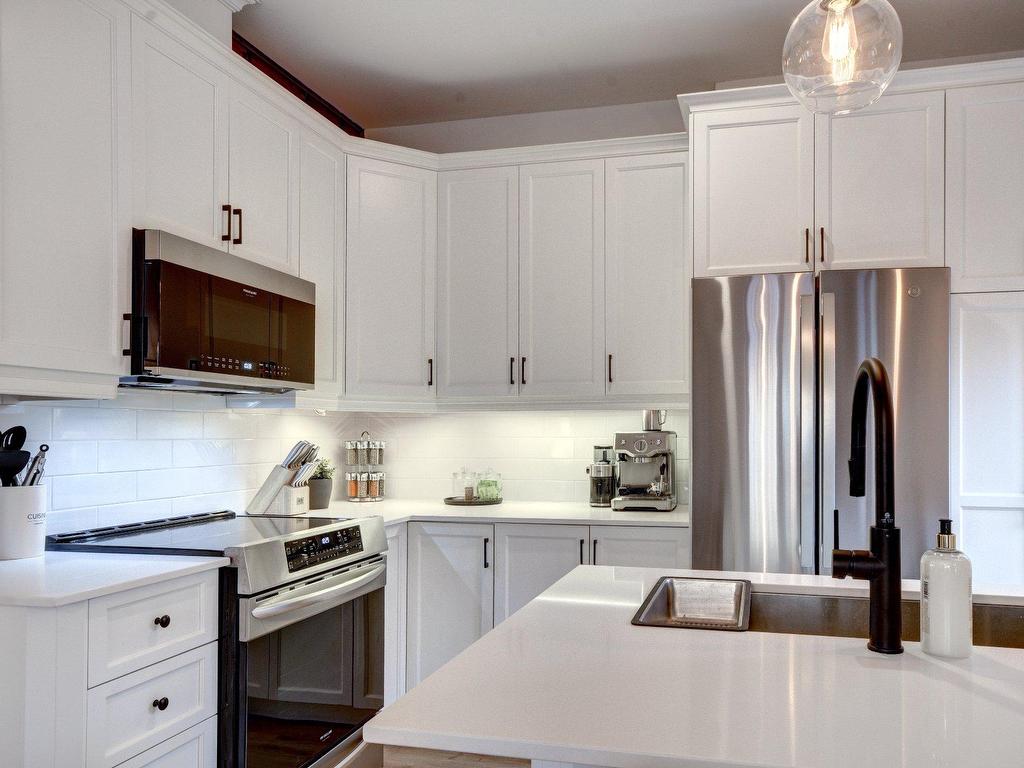 









147


Ch. de l'Érablière

,
Mont-Tremblant,




QC
J8E1H5

