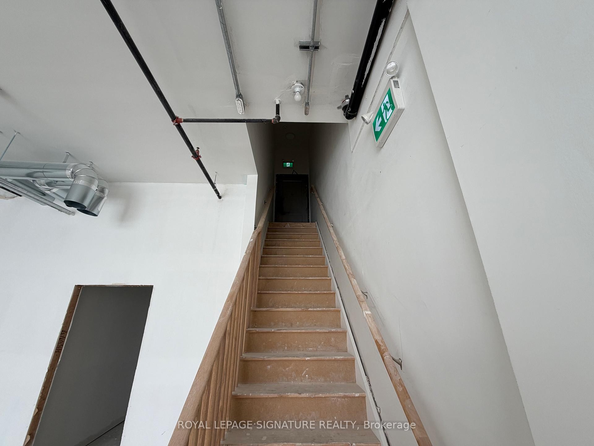 









200


Dissette

Street, 6,
Bradford West Gwillimbury,




ON
M3Z 3G8

