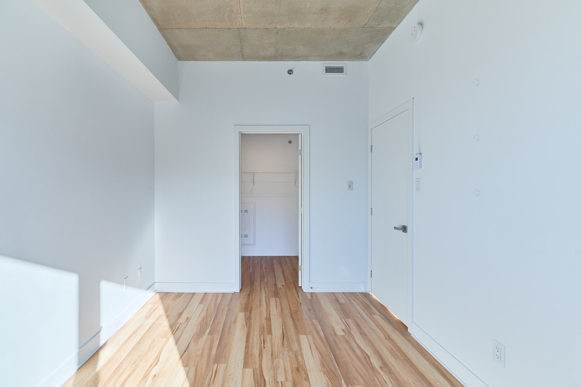 









205


Av. de l'Équinoxe

, 813,
Brossard,




QC
J4Z0P4

