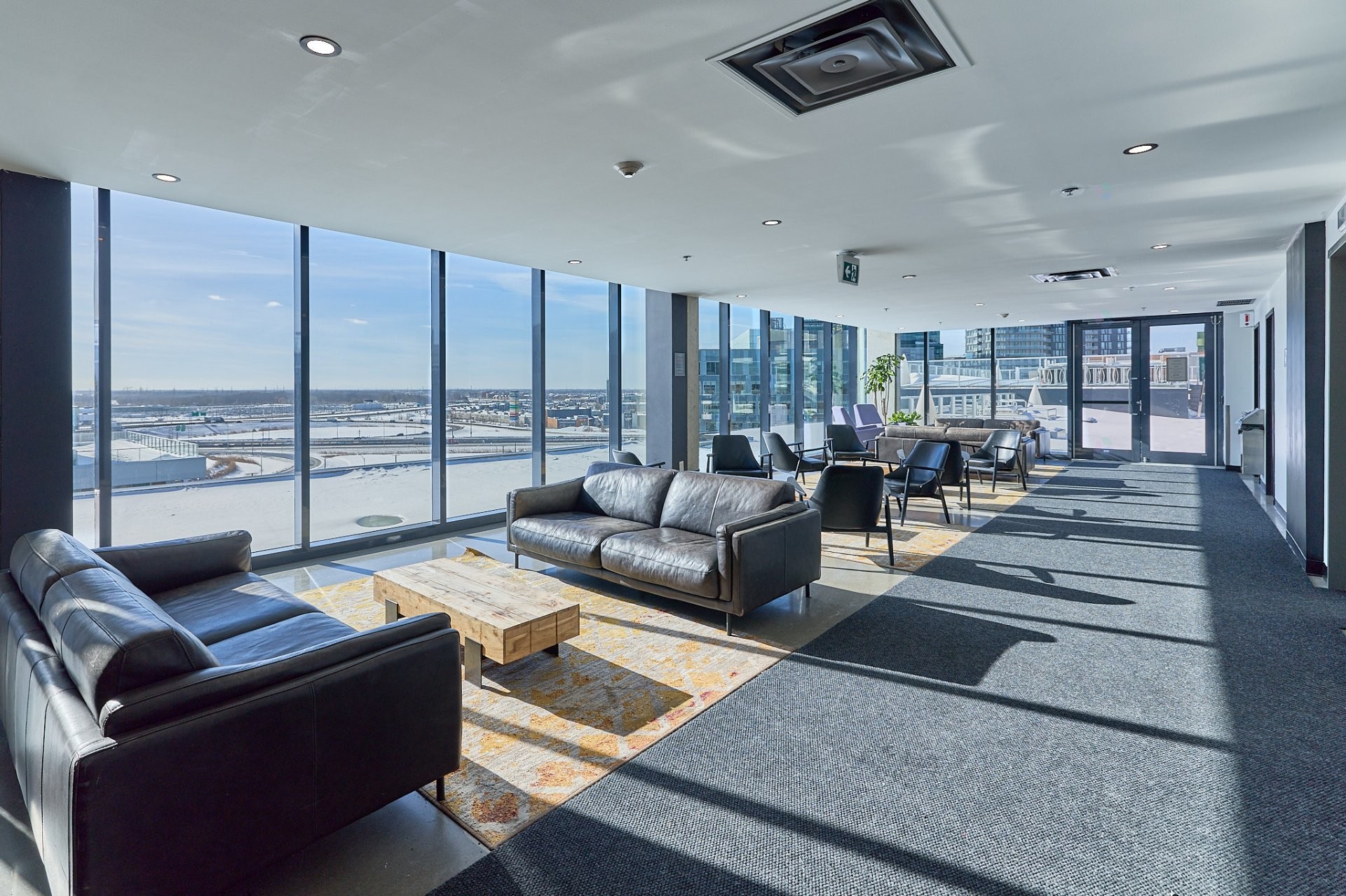 









205


Av. de l'Équinoxe

, 813,
Brossard,




QC
J4Z0P4

