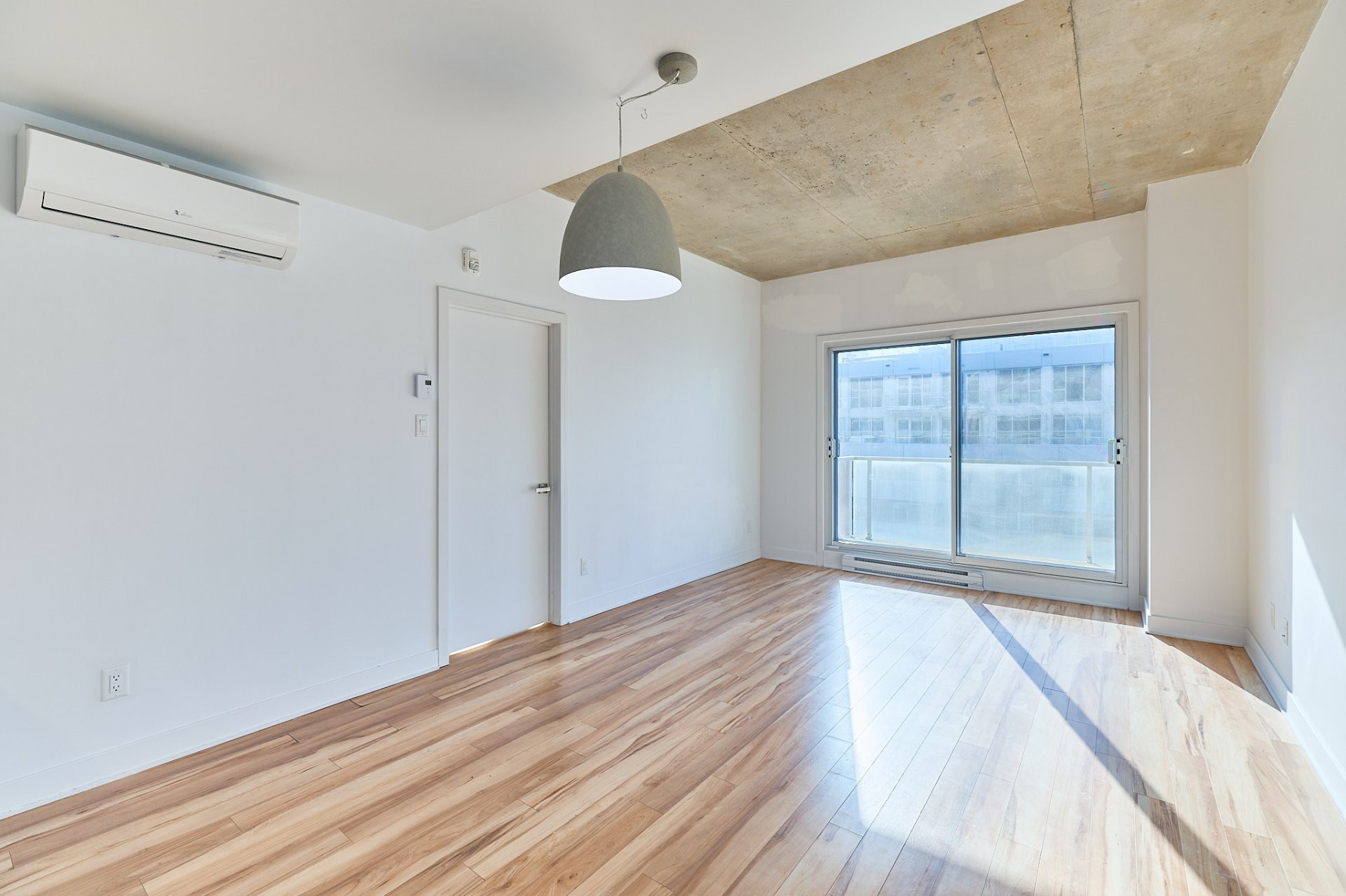 









205


Av. de l'Équinoxe

, 813,
Brossard,




QC
J4Z0P4

