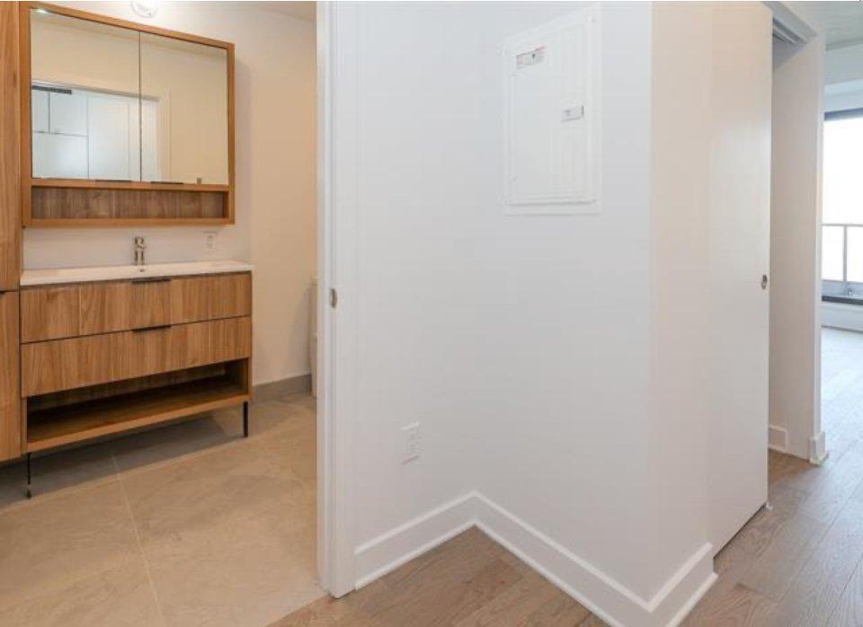 









2660


Rue Ontario E.

, 207,
Montréal (Ville-Marie),




QC
H2K4K4

