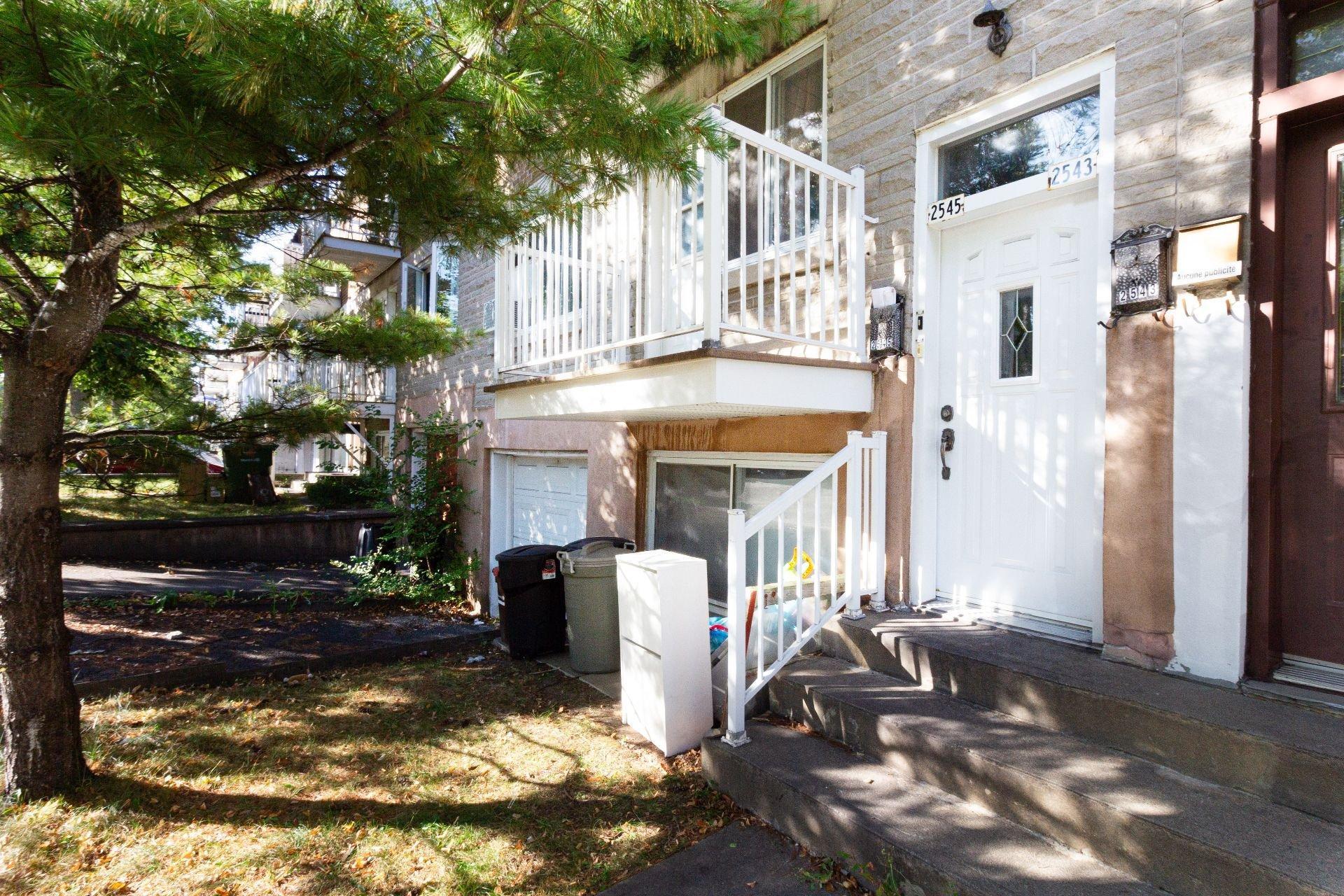 









2545


Av. Parkville

,
Montréal (Mercier/Hochelaga-Maisonneuve),




QC
H1N3A9

