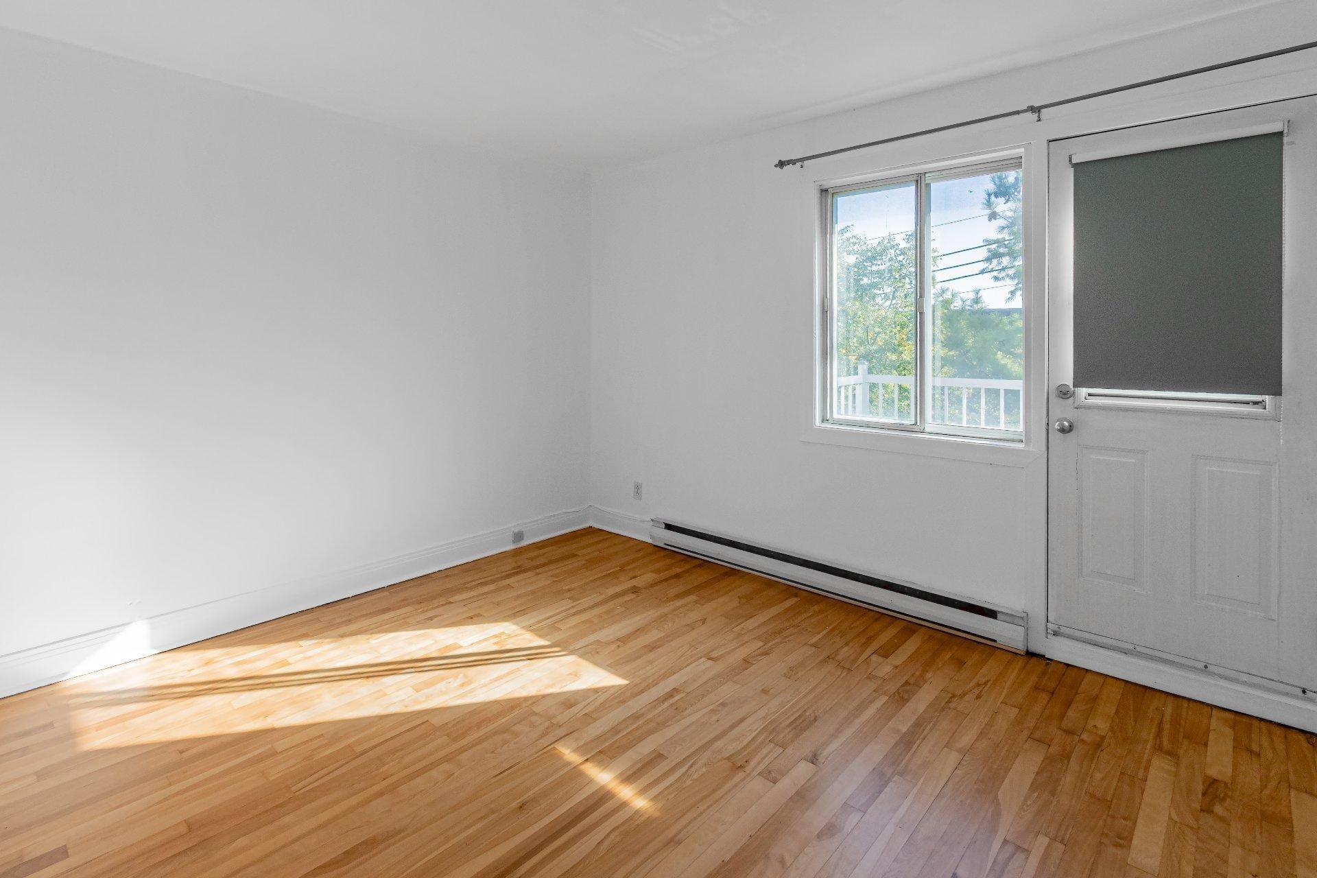 









2545


Av. Parkville

,
Montréal (Mercier/Hochelaga-Maisonneuve),




QC
H1N3A9

