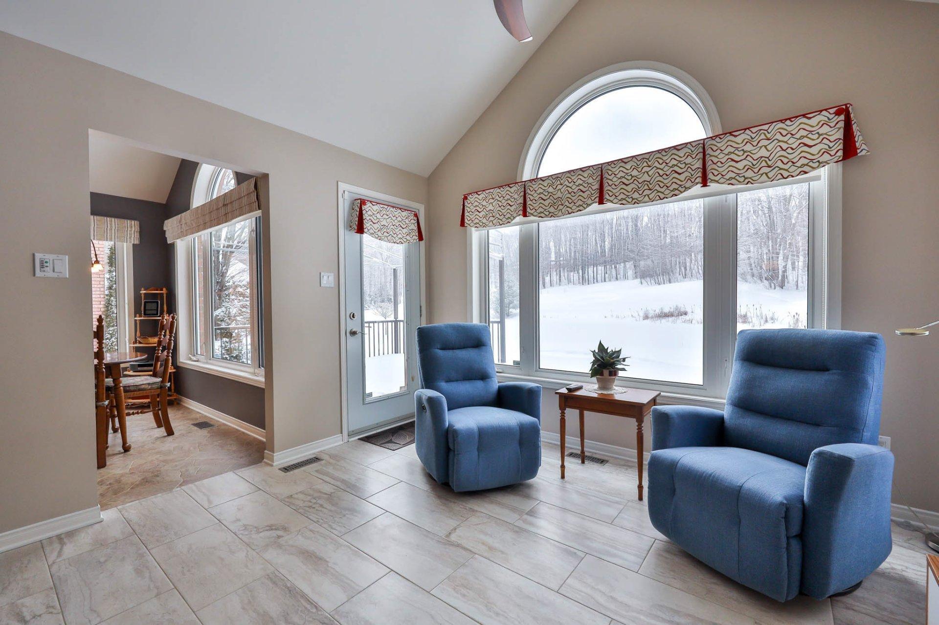 









151


Av. de la Citadelle

,
Gatineau (Hull),




QC
J8Z3L9

