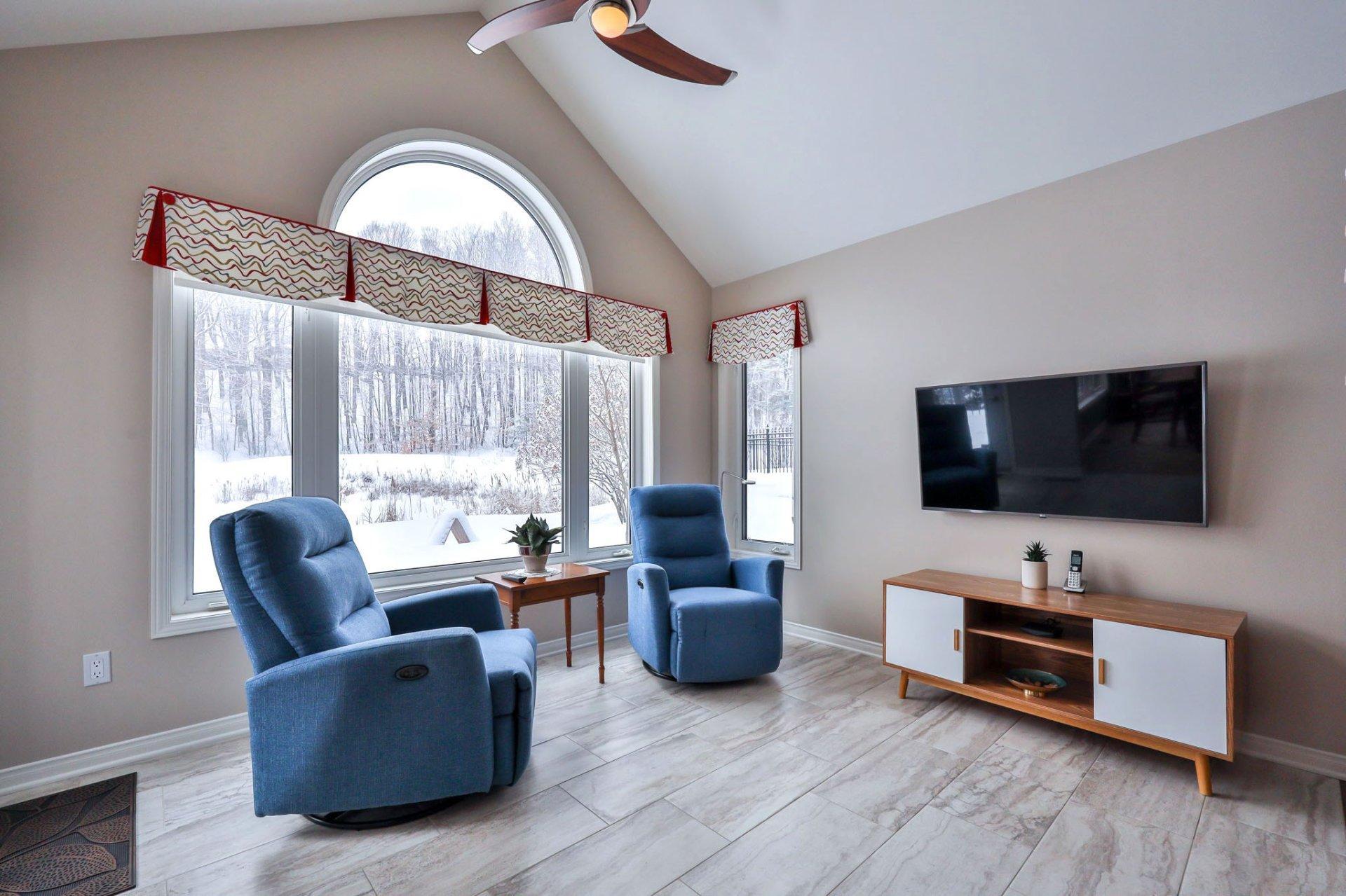 









151


Av. de la Citadelle

,
Gatineau (Hull),




QC
J8Z3L9

