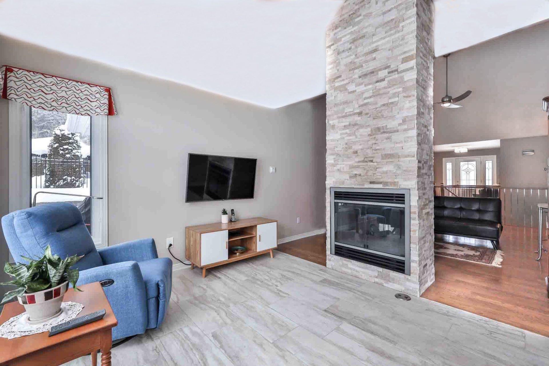 









151


Av. de la Citadelle

,
Gatineau (Hull),




QC
J8Z3L9

