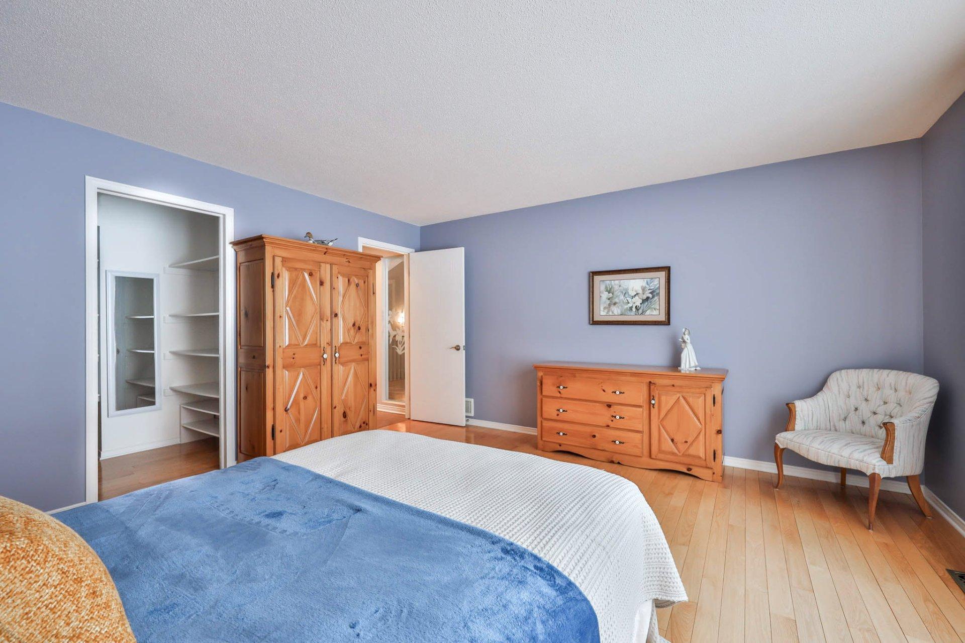 









151


Av. de la Citadelle

,
Gatineau (Hull),




QC
J8Z3L9

