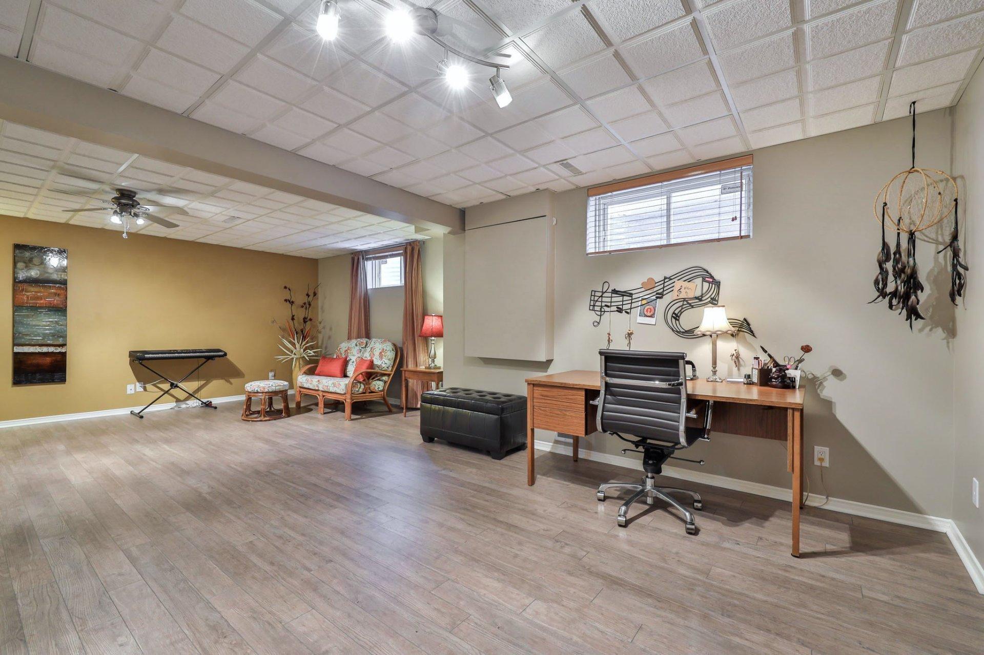 









151


Av. de la Citadelle

,
Gatineau (Hull),




QC
J8Z3L9

