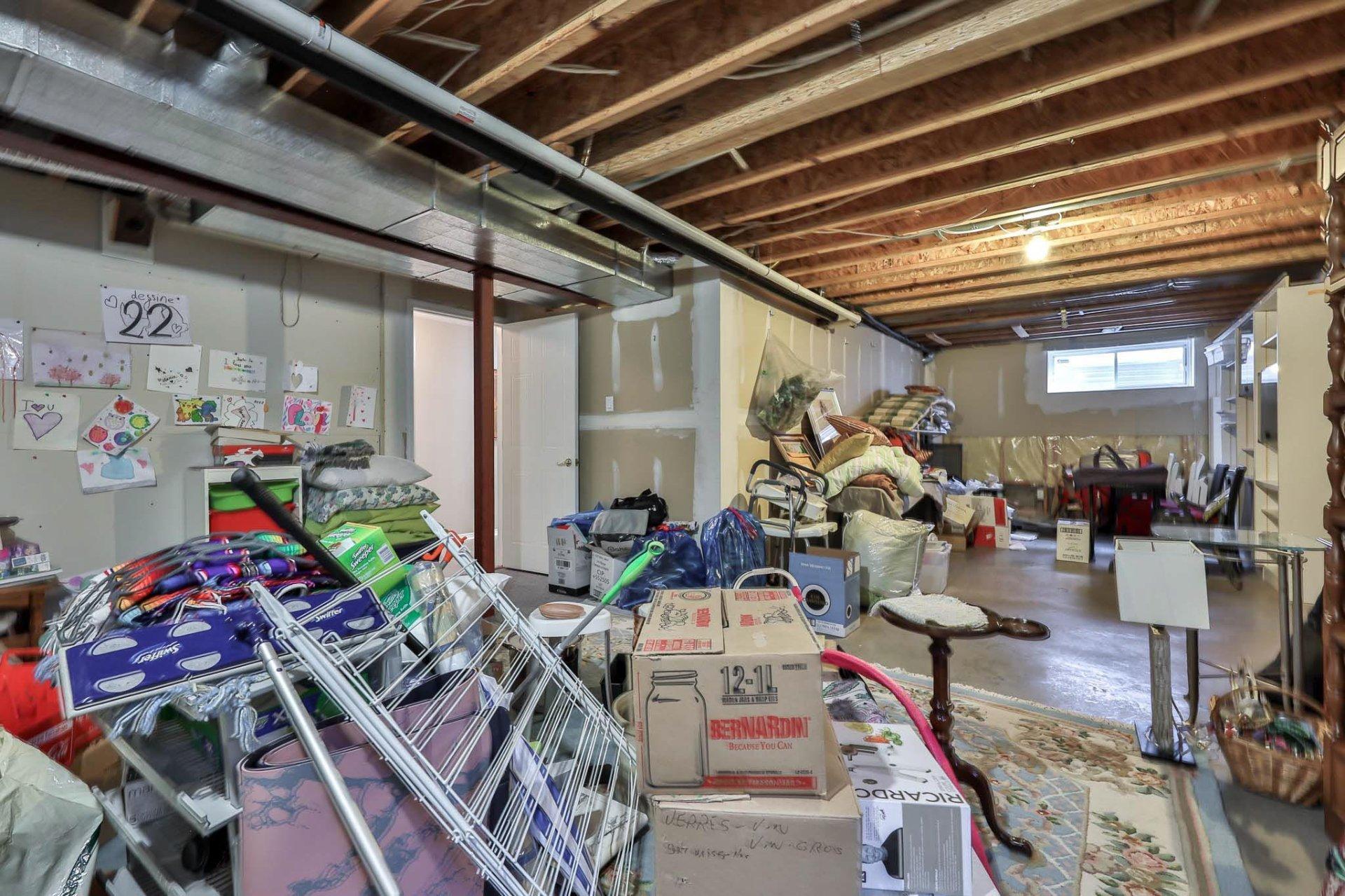 









151


Av. de la Citadelle

,
Gatineau (Hull),




QC
J8Z3L9

