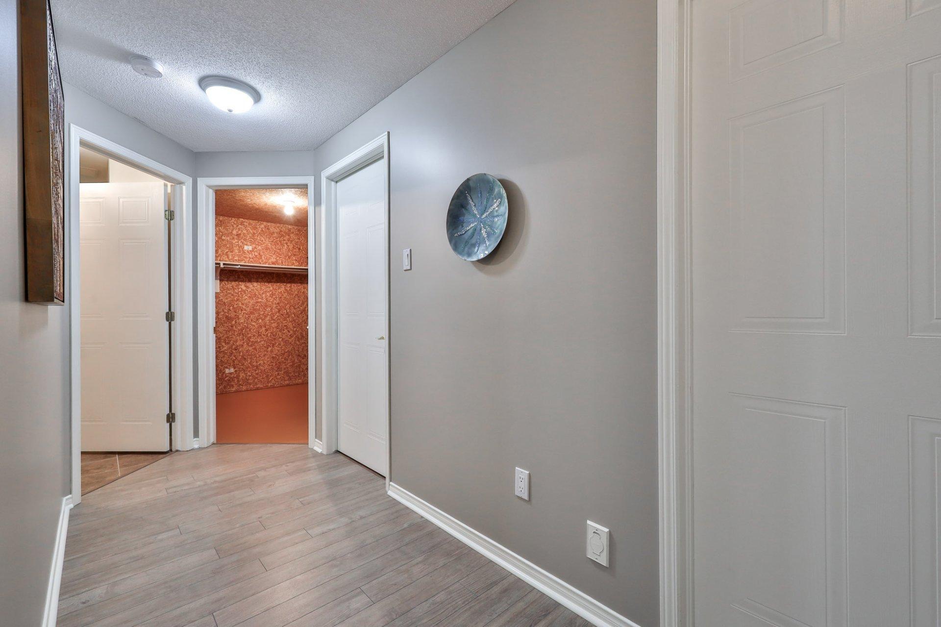 









151


Av. de la Citadelle

,
Gatineau (Hull),




QC
J8Z3L9

