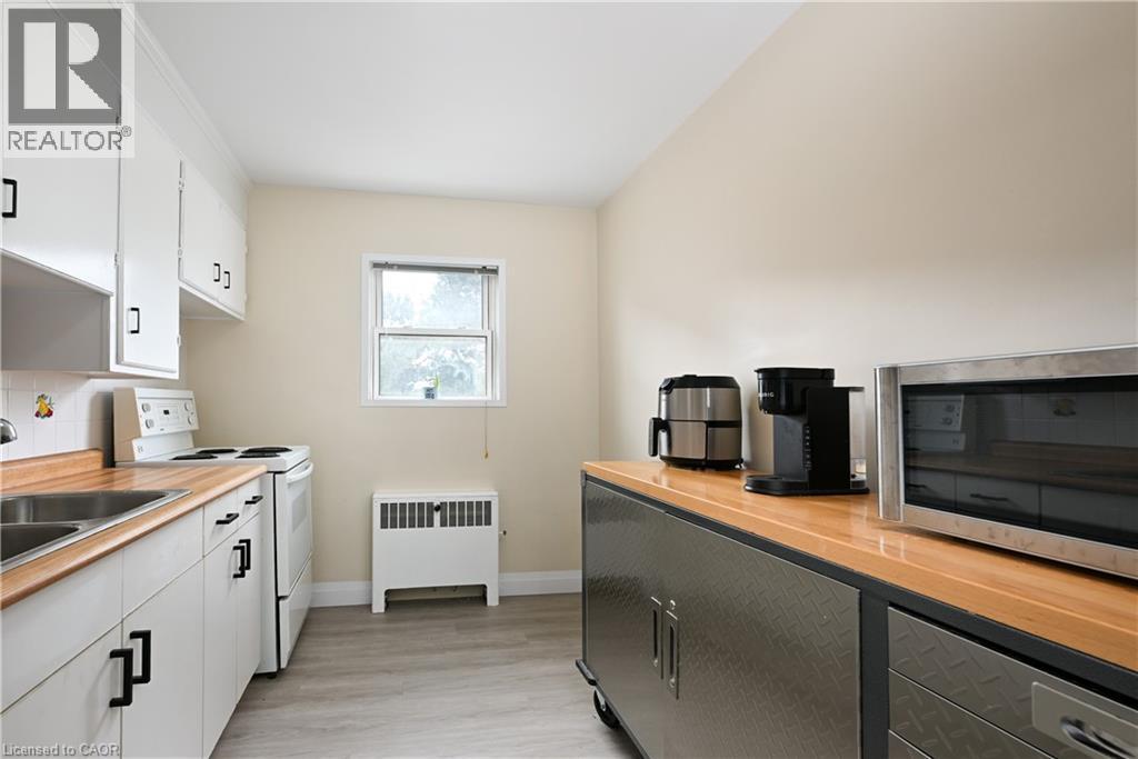 












2418 NEW Street Unit# 11

,
Burlington,




Ontario
L7R1J6

