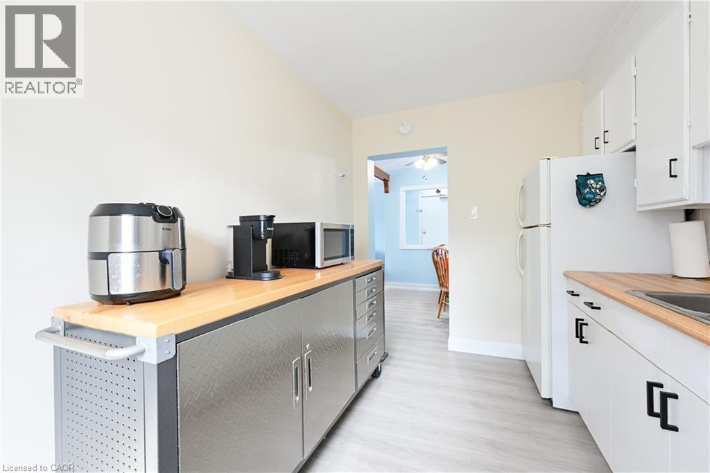 












2418 NEW Street Unit# 11

,
Burlington,




Ontario
L7R1J6

