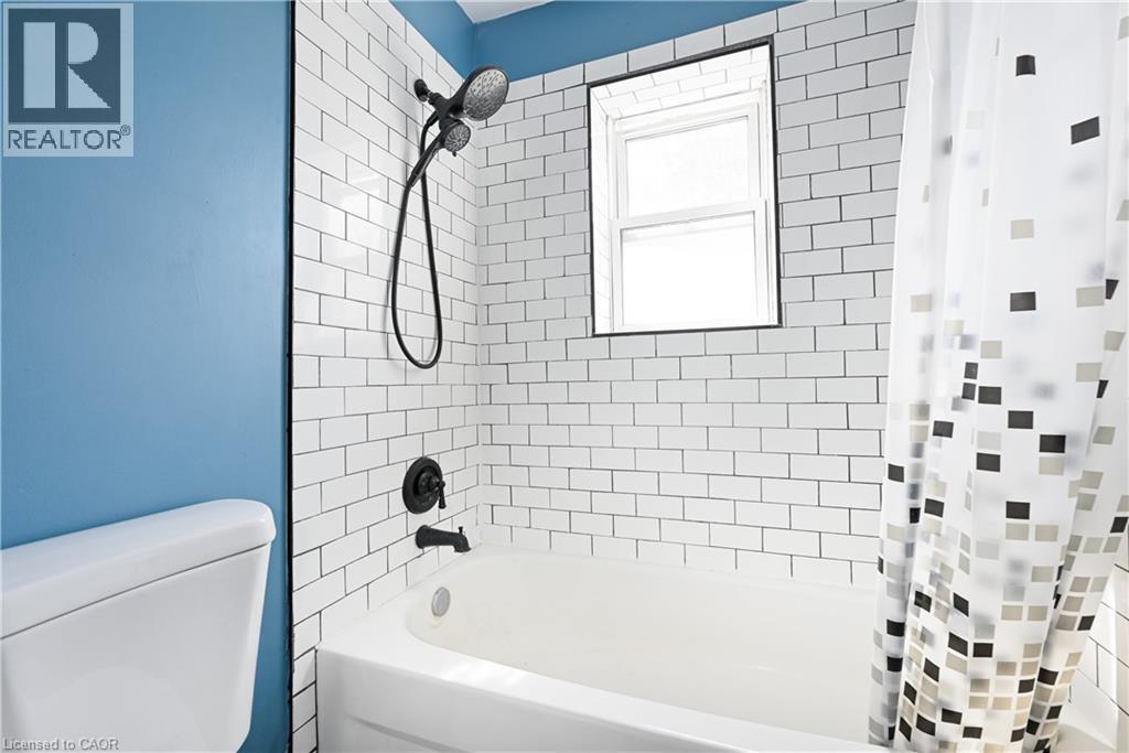 












2418 NEW Street Unit# 11

,
Burlington,




Ontario
L7R1J6

