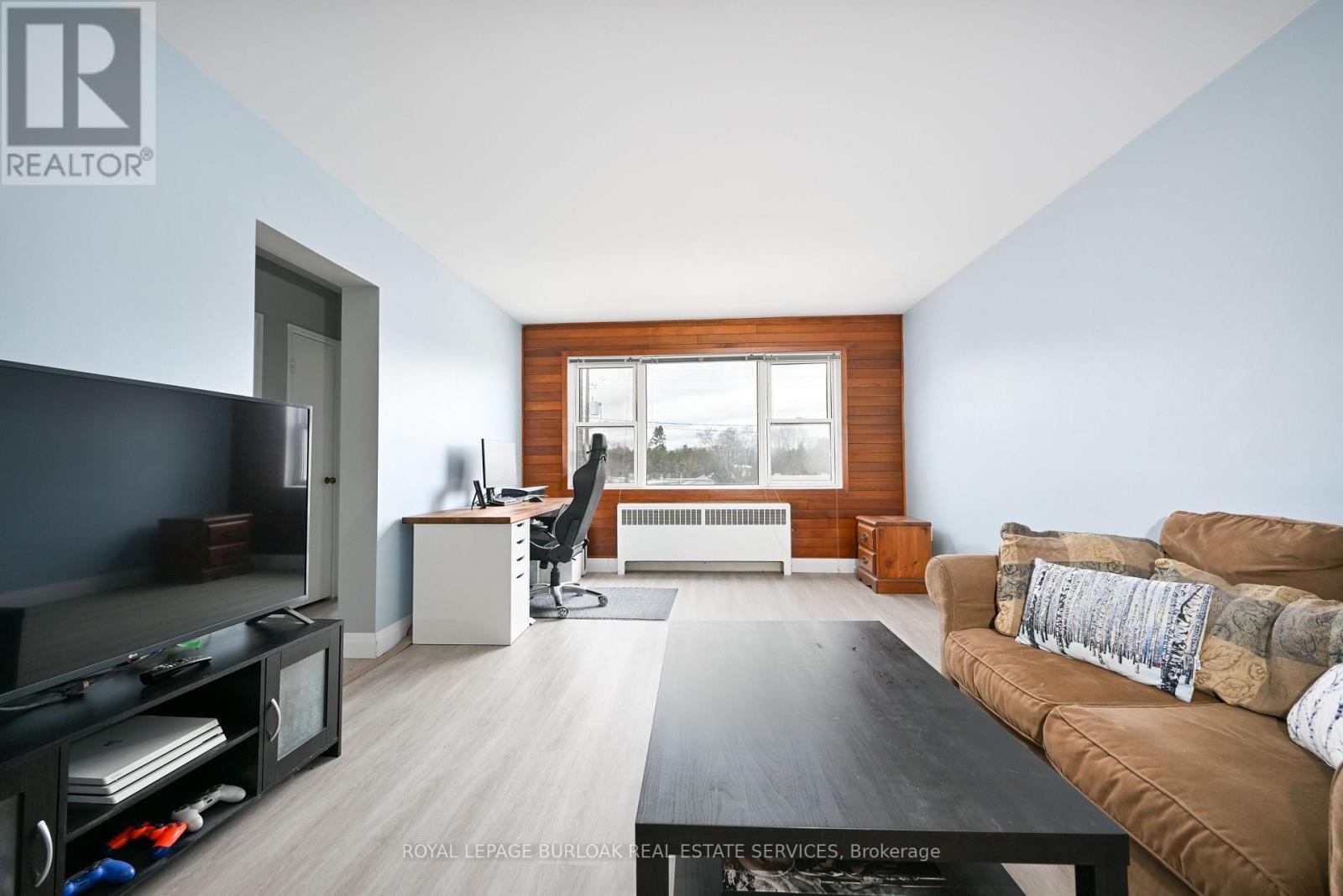 












11 - 2418 NEW STREET

,
Burlington,




Ontario
L7R1J6

