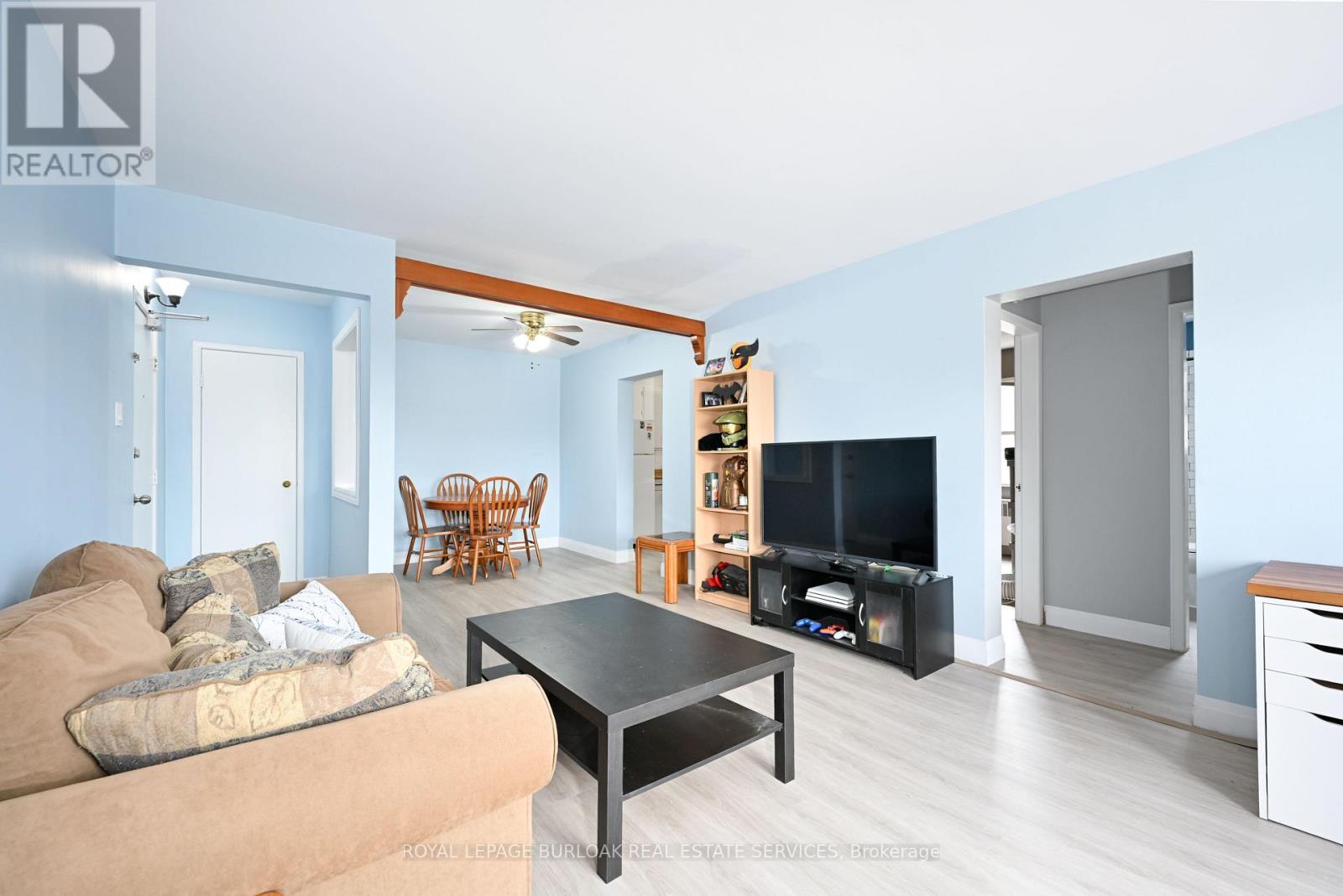 












11 - 2418 NEW STREET

,
Burlington,




Ontario
L7R1J6

