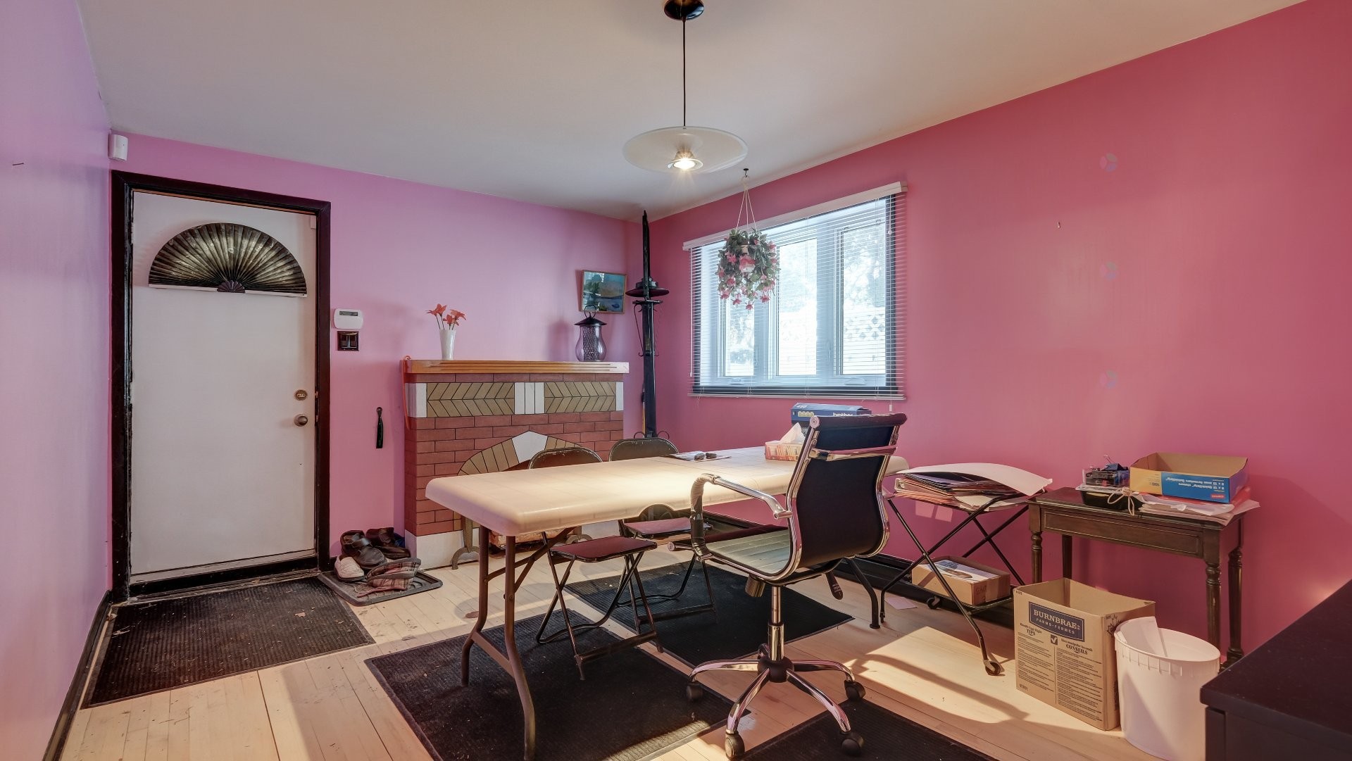 









6940

 - 6946


Place d'Antioche

,
Montréal (Anjou),




QC
H1M1X1

