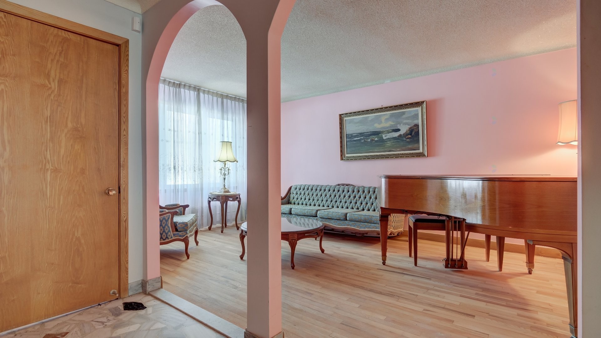 









6940

 - 6946


Place d'Antioche

,
Montréal (Anjou),




QC
H1M1X1

