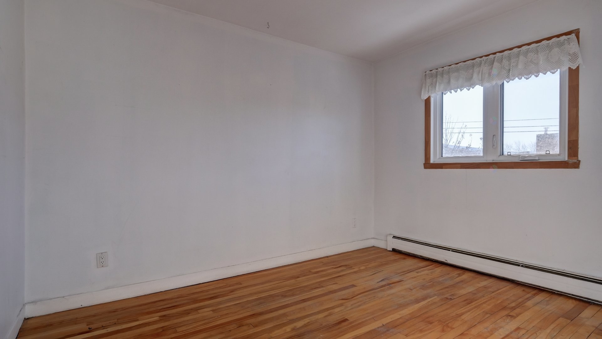 









6940

 - 6946


Place d'Antioche

,
Montréal (Anjou),




QC
H1M1X1

