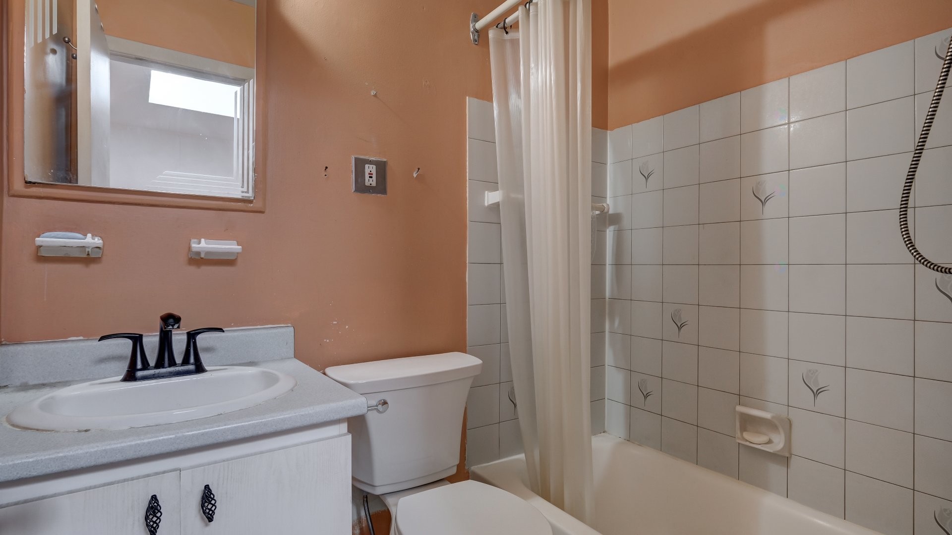 









6940

 - 6946


Place d'Antioche

,
Montréal (Anjou),




QC
H1M1X1

