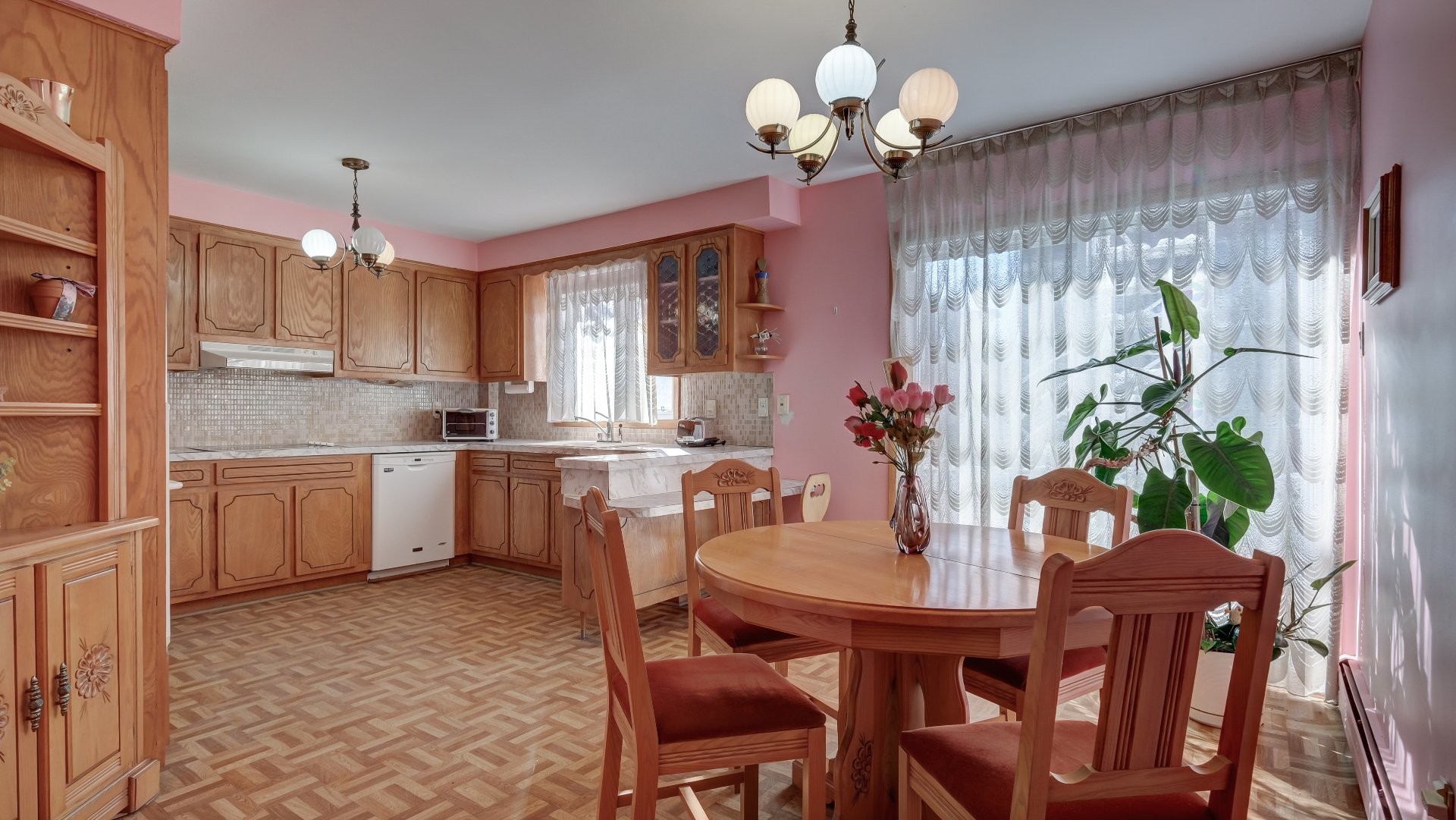 









6940

 - 6946


Place d'Antioche

,
Montréal (Anjou),




QC
H1M1X1

