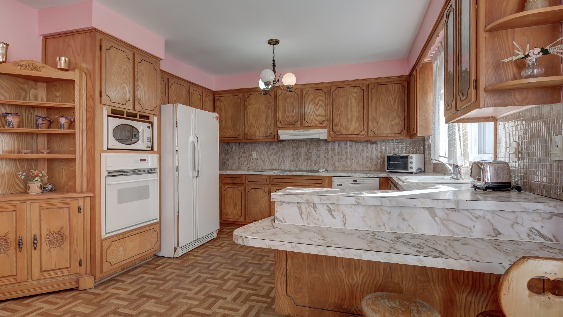 









6940

 - 6946


Place d'Antioche

,
Montréal (Anjou),




QC
H1M1X1

