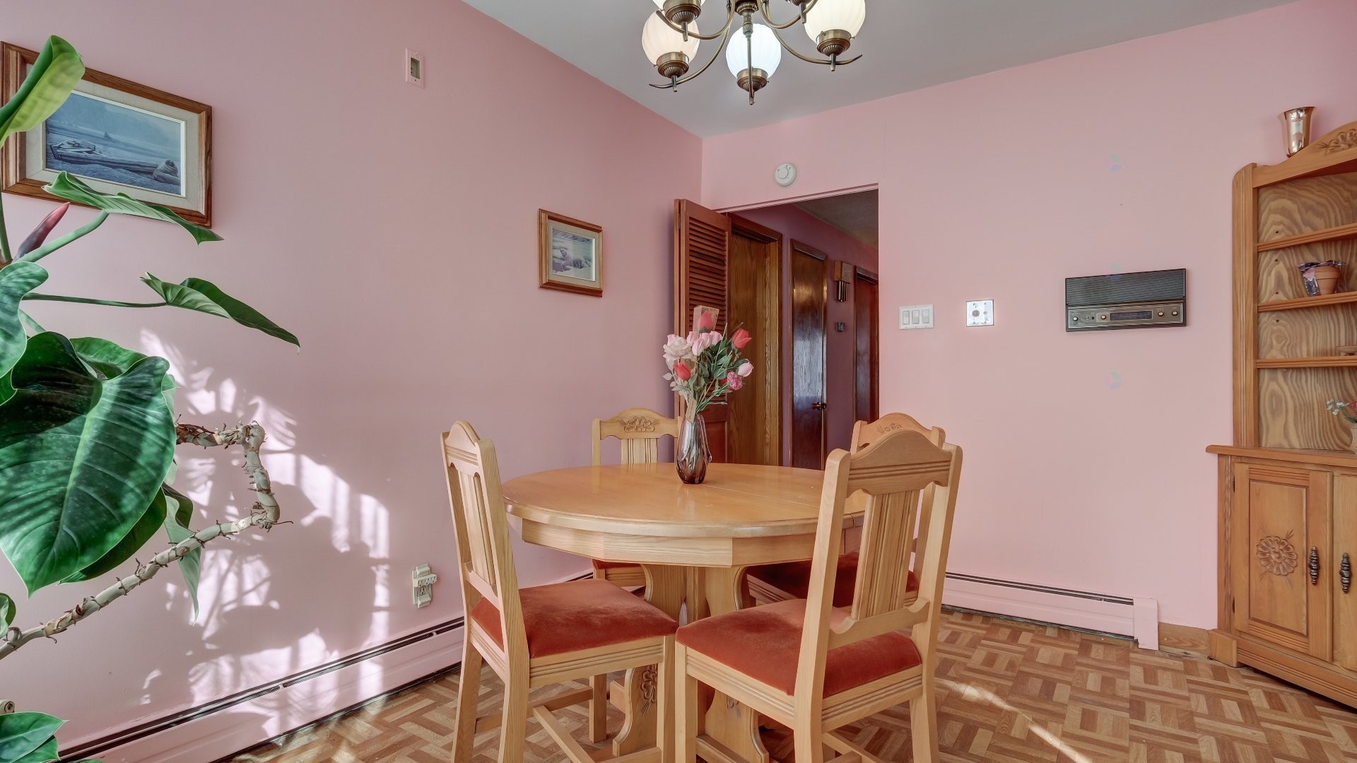 









6940

 - 6946


Place d'Antioche

,
Montréal (Anjou),




QC
H1M1X1

