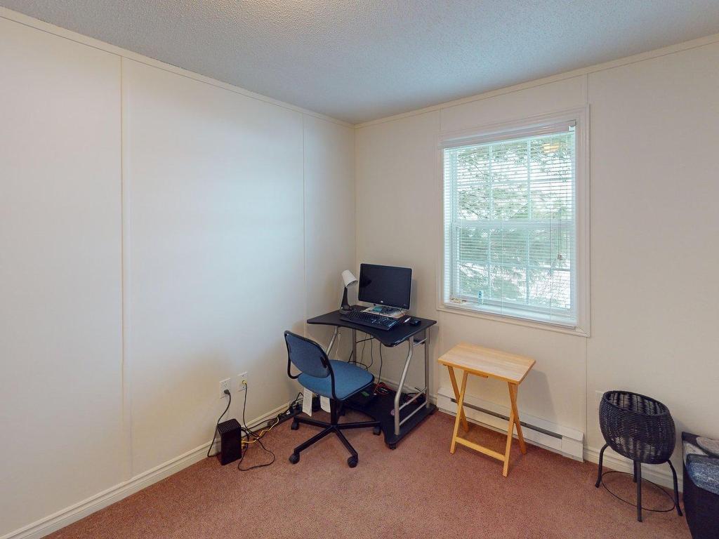 












18 Hazel Street

,
Sackville Estates,




NS
B4E 1E4

