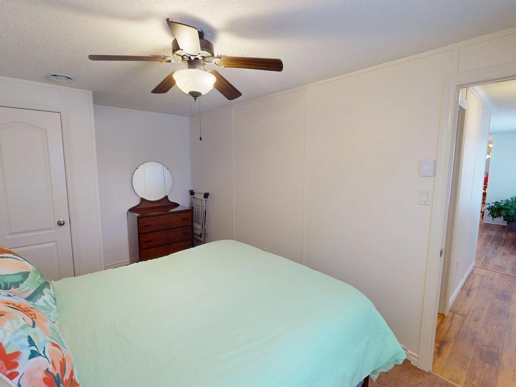 












18 Hazel Street

,
Sackville Estates,




NS
B4E 1E4

