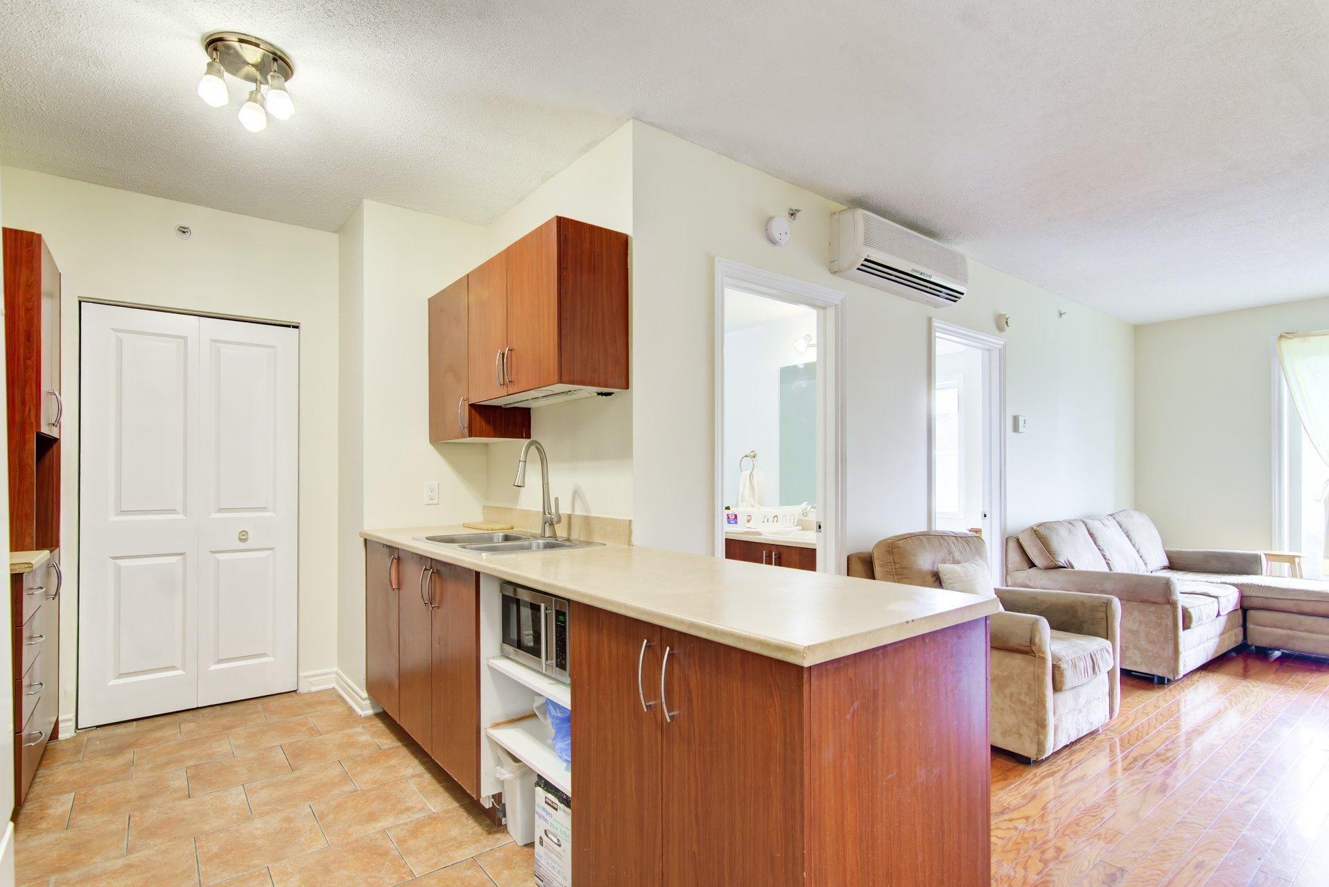 









1350


Rue Palerme

, 505,
Brossard,




QC
J4W0A1

