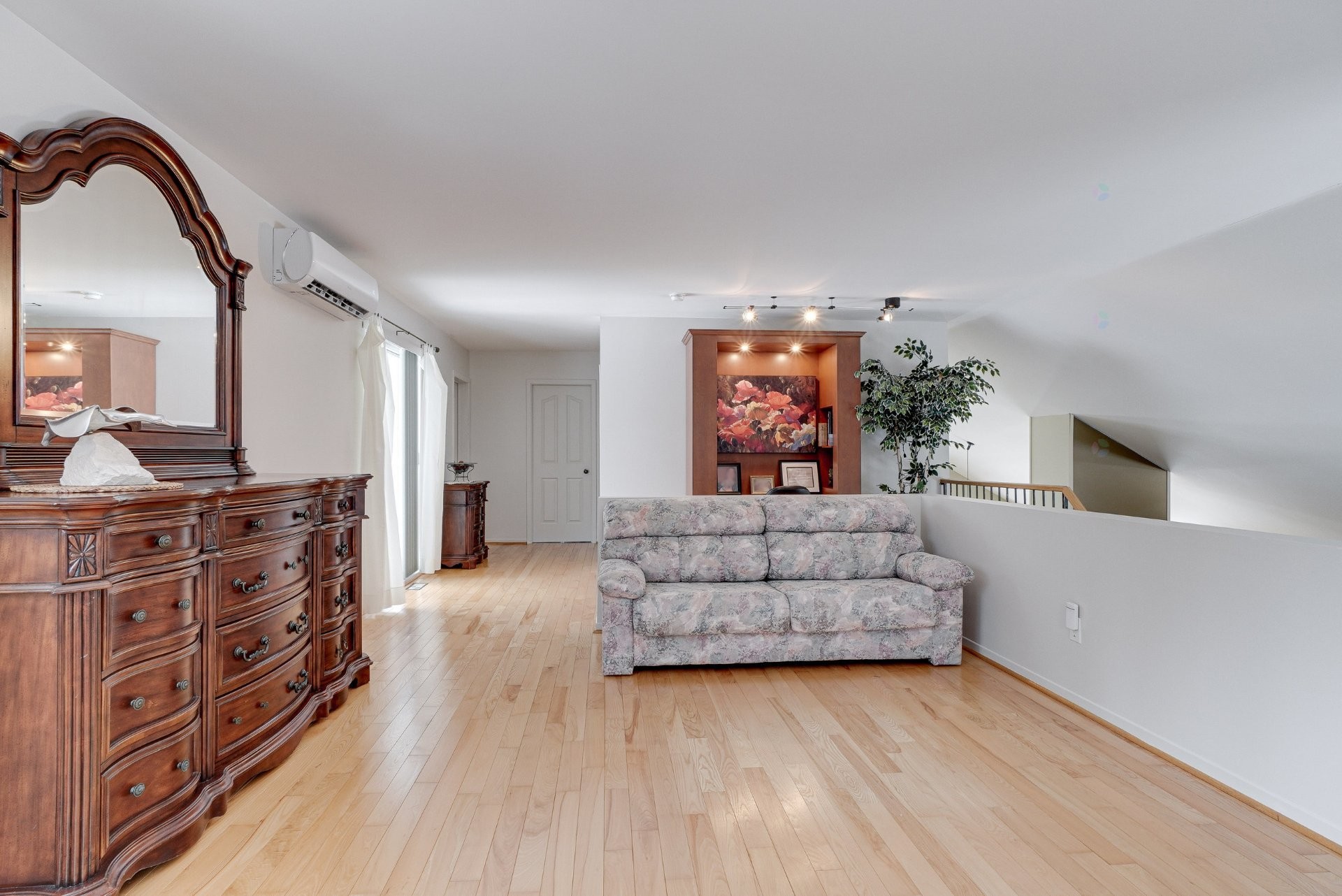 









227


Ch. Millette

,
Lac-des-Seize-Îles,




QC
J0T1Y1

