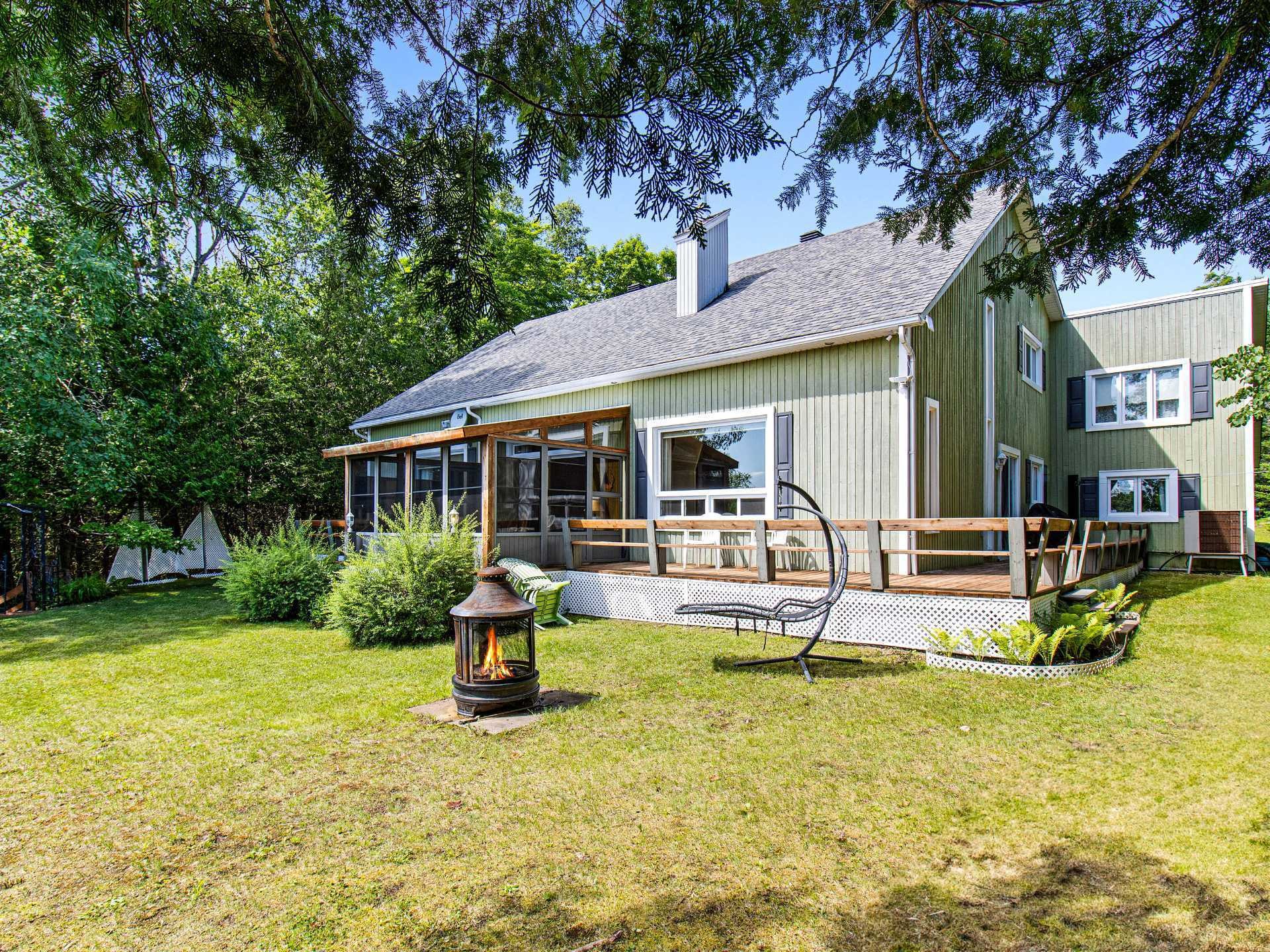 









227


Ch. Millette

,
Lac-des-Seize-Îles,




QC
J0T1Y1

