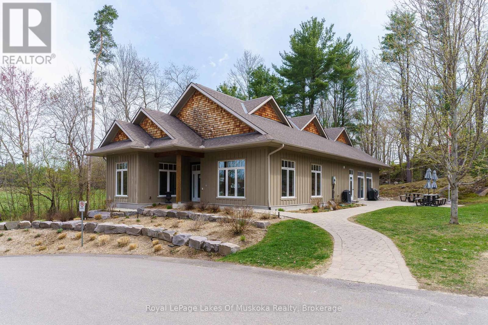 












202B - 391 MANITOBA STREET

,
Bracebridge (Macaulay),




Ontario
P1L0B5

