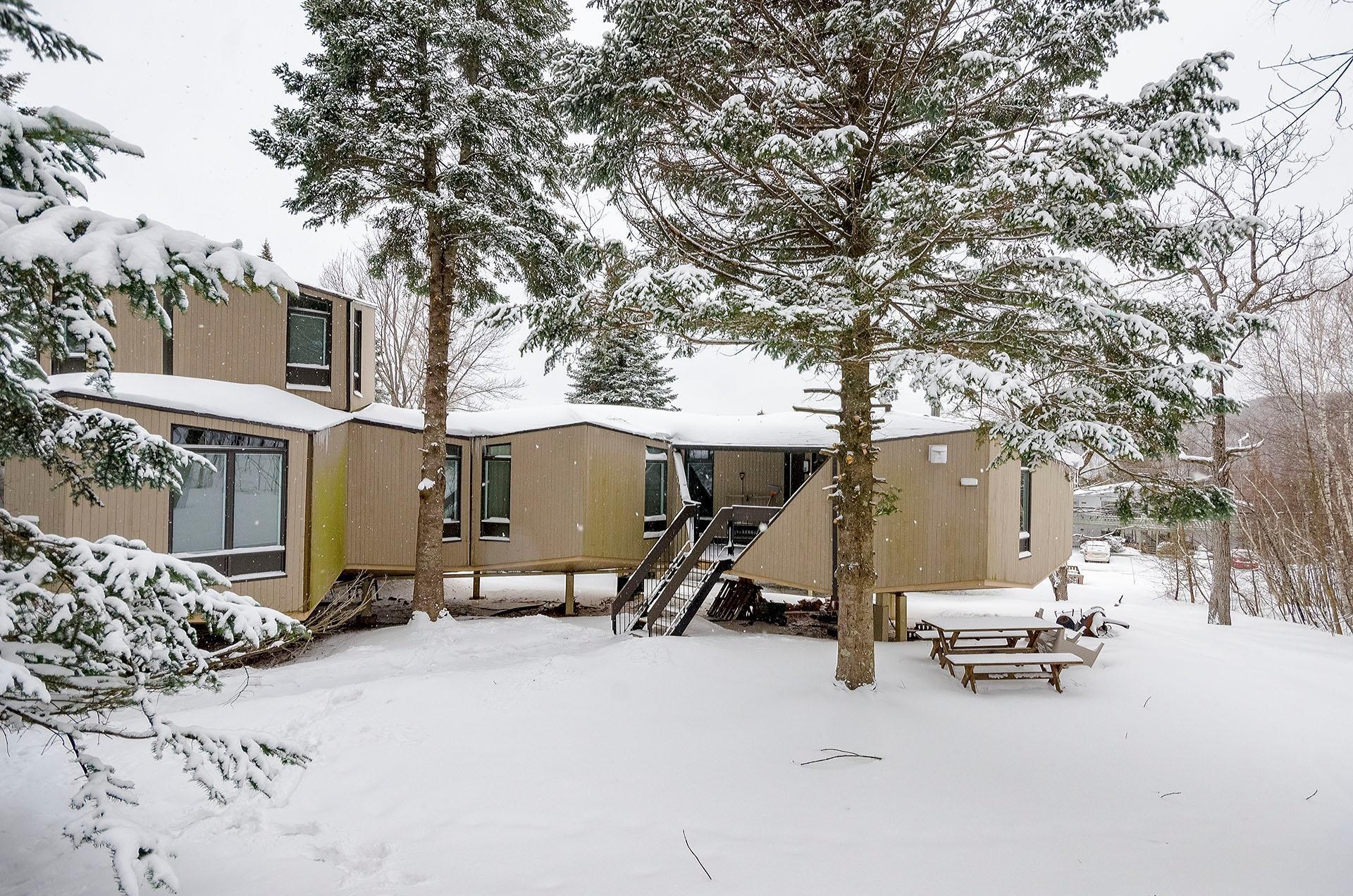 









110


Rue Thibodeau

, 32,
Sutton,




QC
J0E2K0

