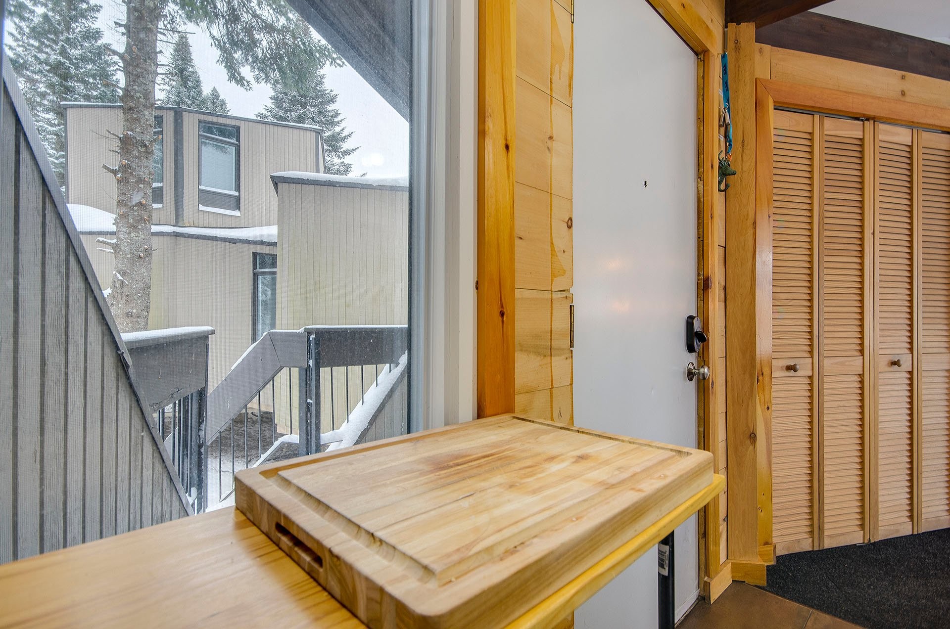 









110


Rue Thibodeau

, 32,
Sutton,




QC
J0E2K0

